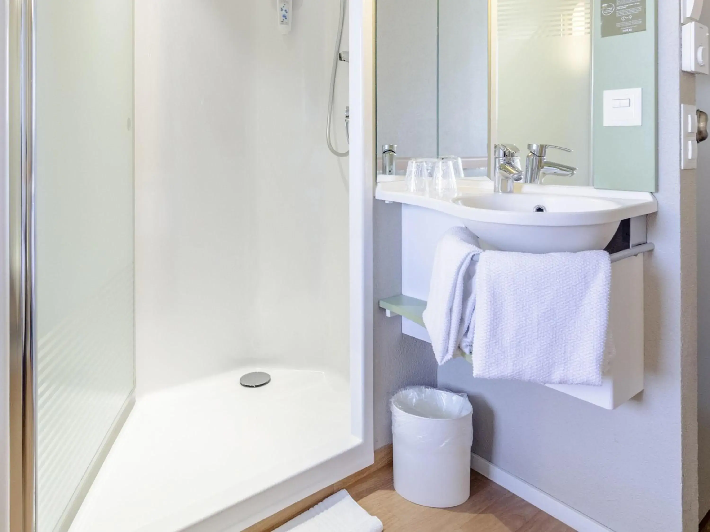 Bedroom in ibis budget Basel City Bedroom in ibis budget Basel City