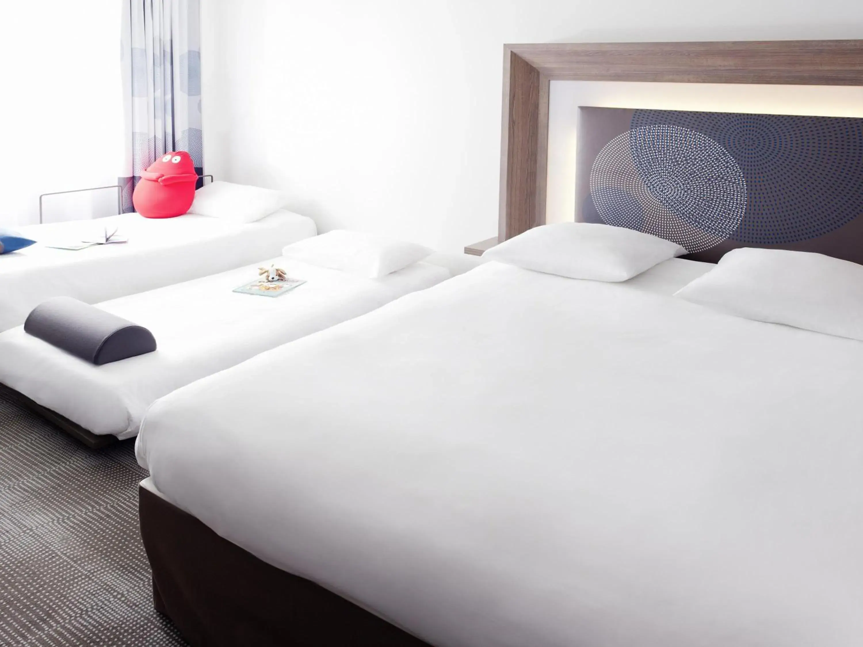 Bedroom, Bed in Novotel Basel City Bedroom, Bed in Novotel Basel City