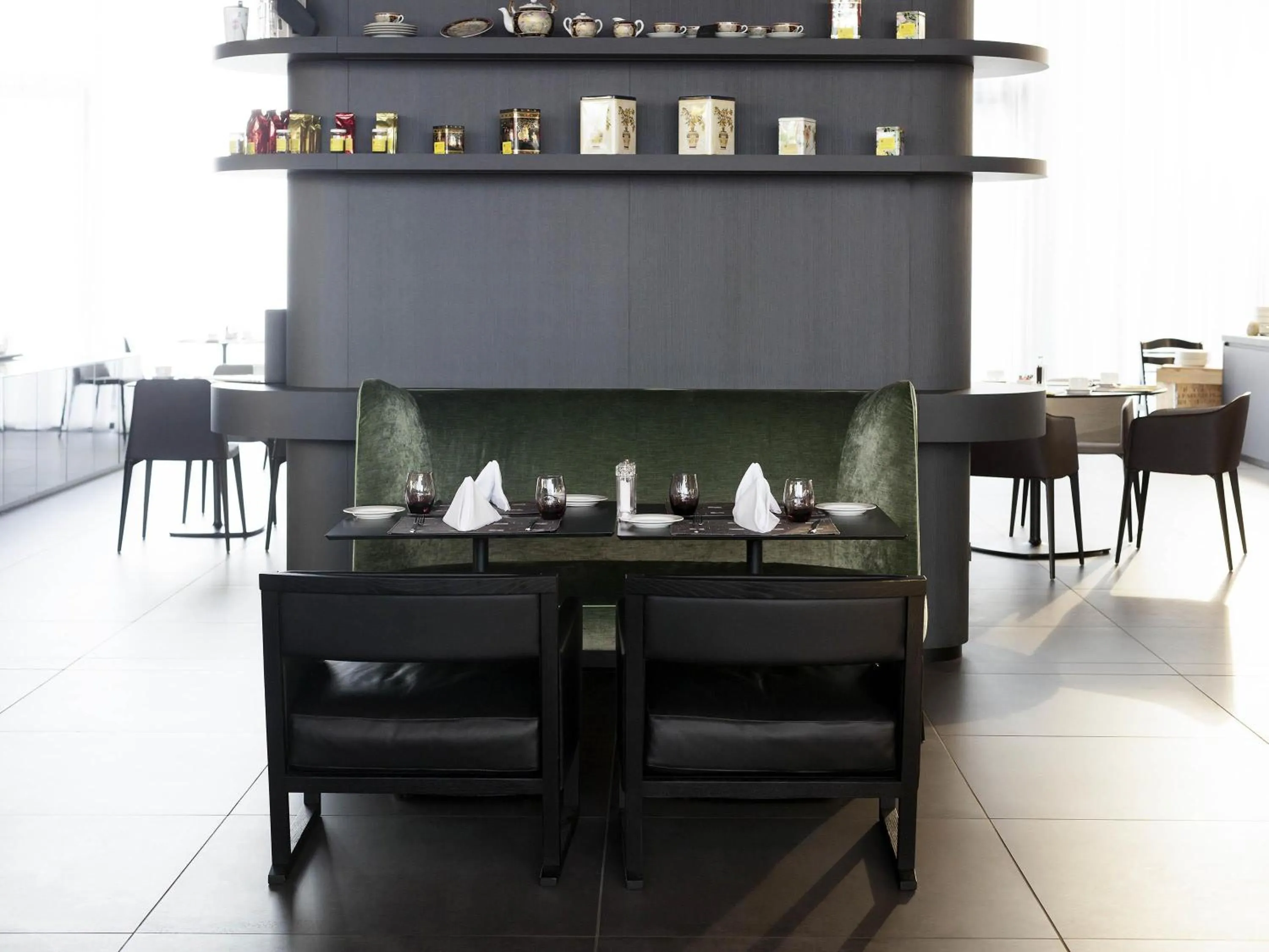 Restaurant/places to eat in Novotel Basel City