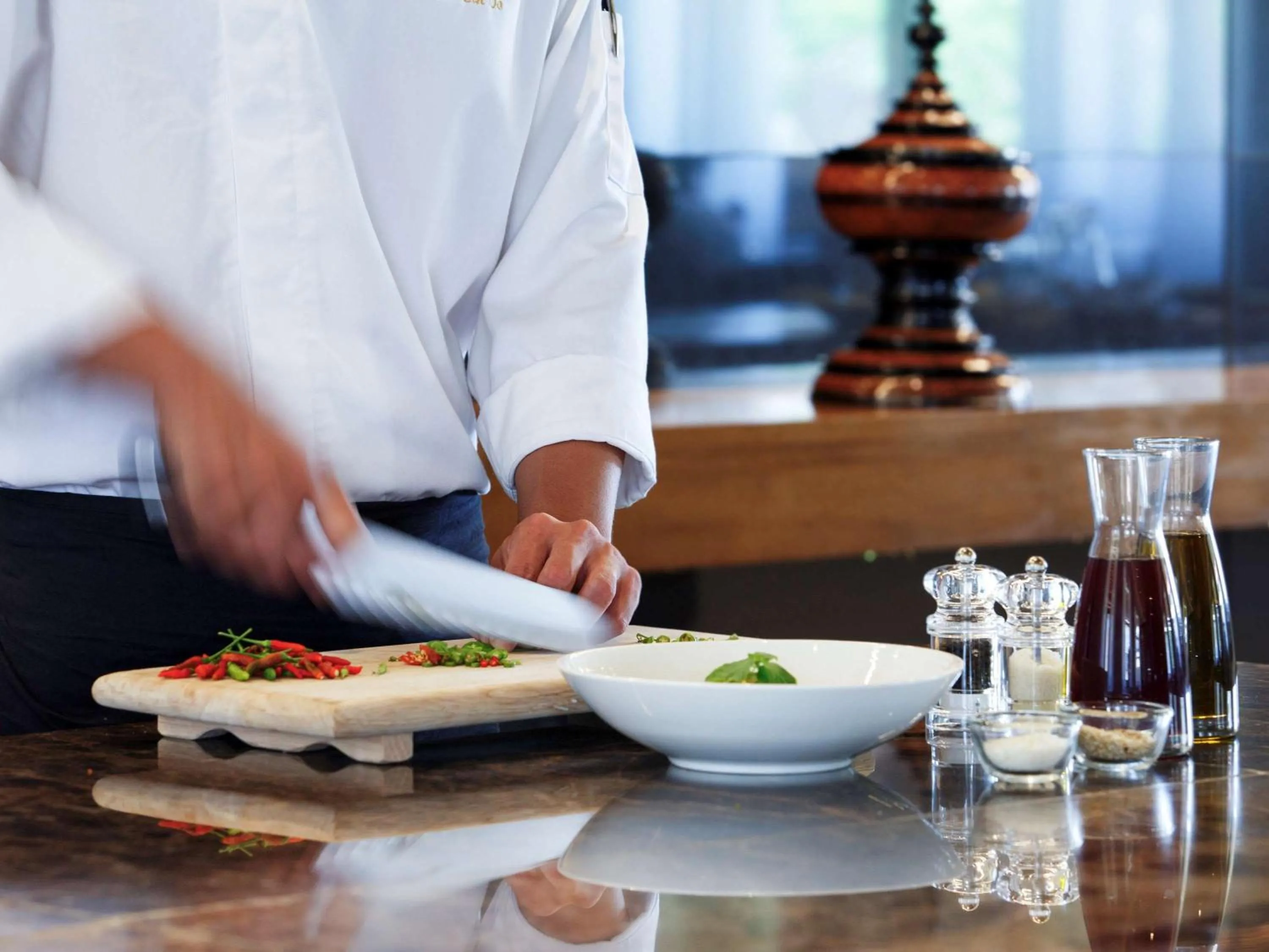 Restaurant/places to eat in The Lake Garden Nay Pyi Taw - MGallery Collection