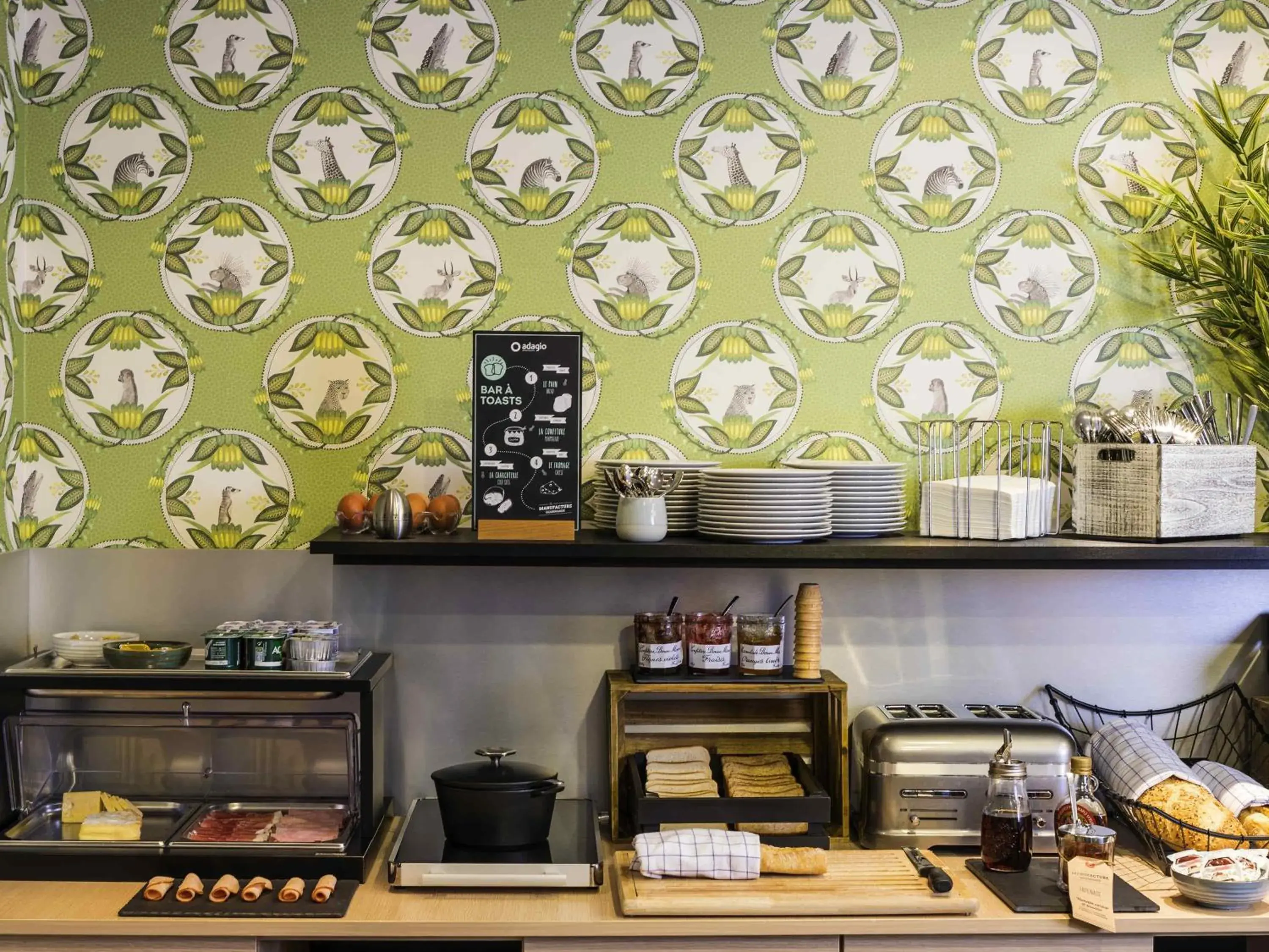 Property building in Aparthotel Adagio La Defense Courbevoie Property building in Aparthotel Adagio La Defense Courbevoie