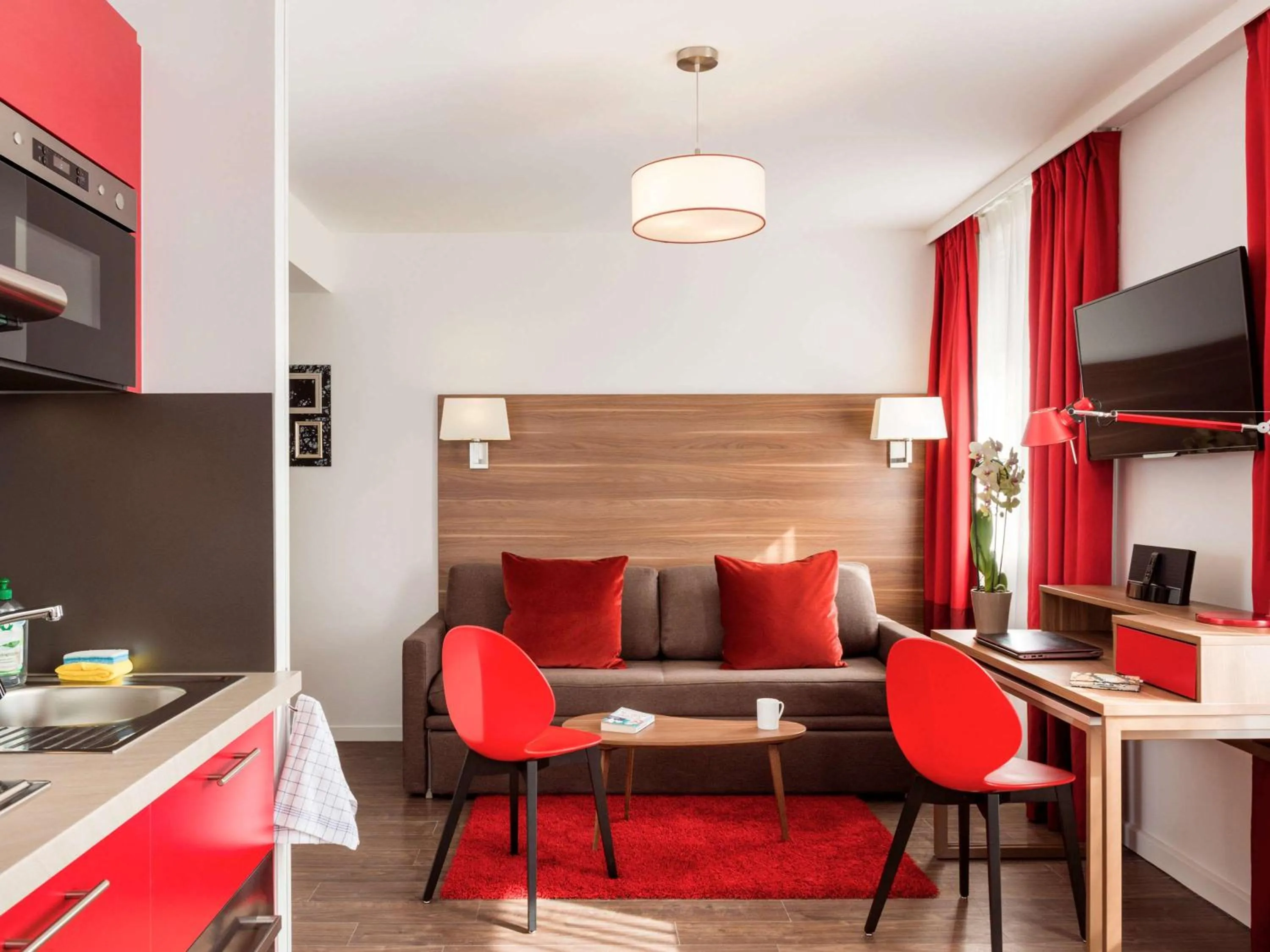 Photo of the whole room in Aparthotel Adagio La Defense Courbevoie