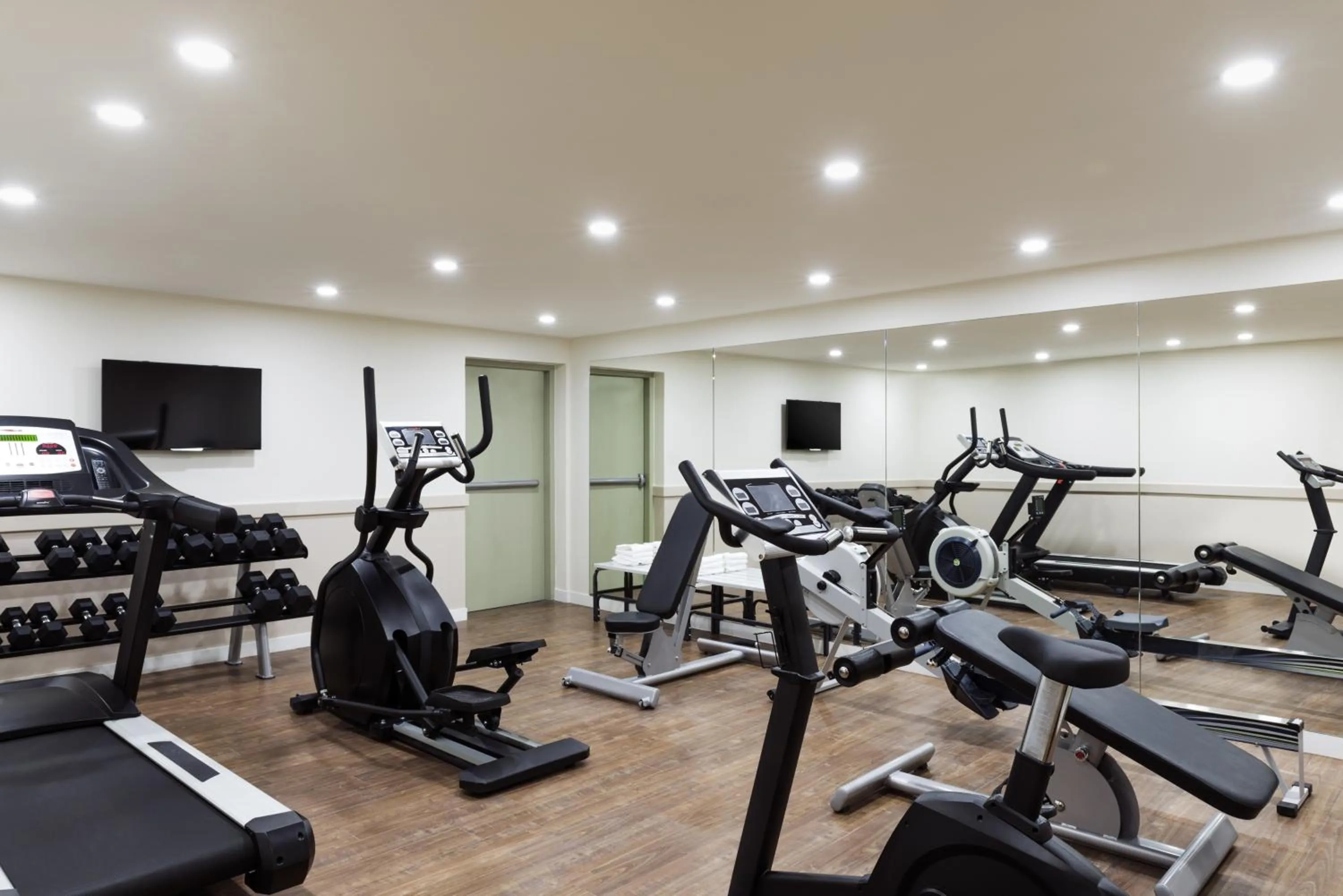 Fitness centre/facilities in Aparthotel Adagio La Defense Courbevoie