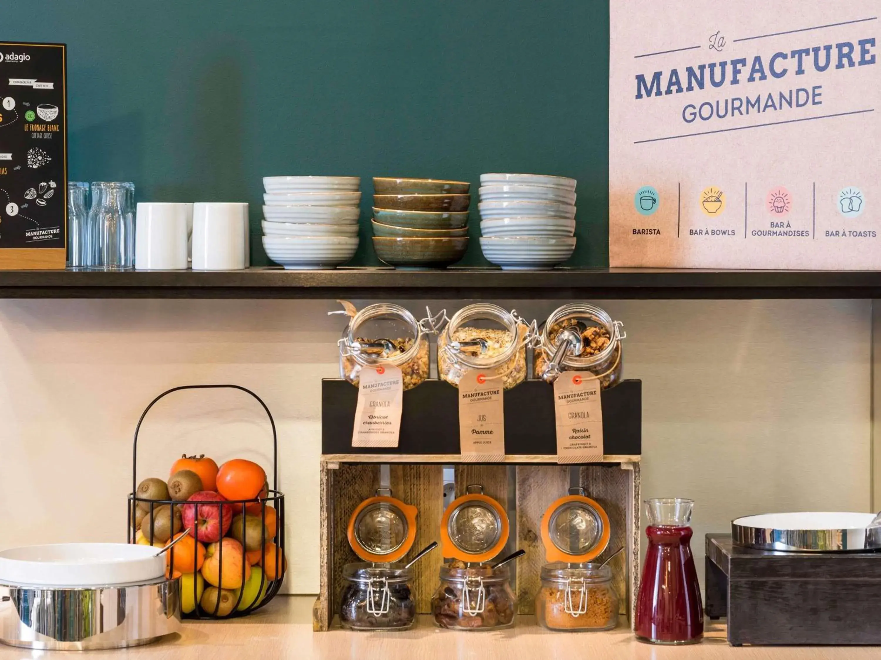 Breakfast in Aparthotel Adagio La Defense Courbevoie Breakfast in Aparthotel Adagio La Defense Courbevoie