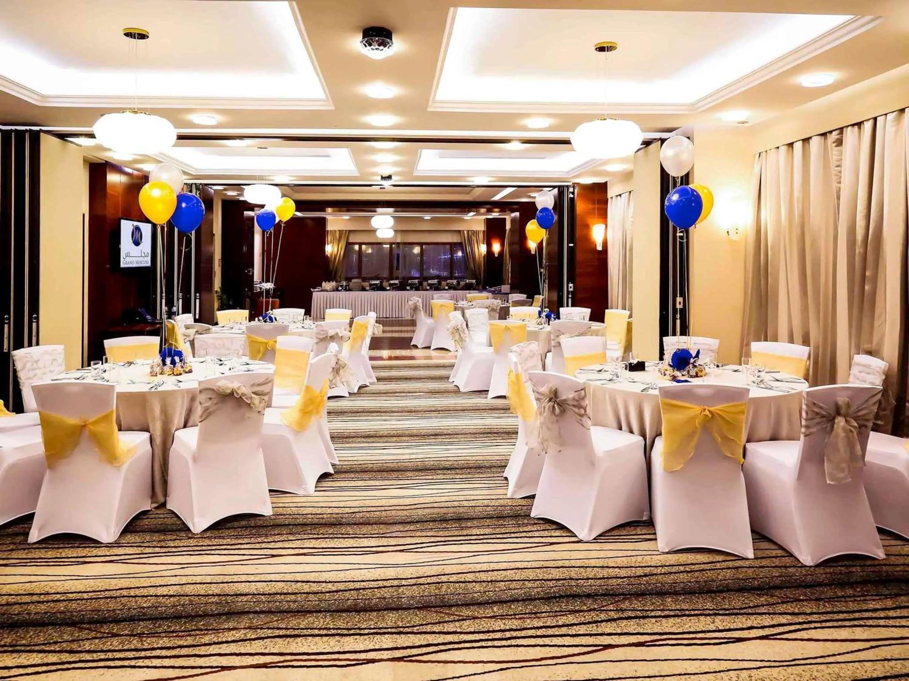 Meeting/conference room in Grand Mercure Majlis Residences Abu Dhabi