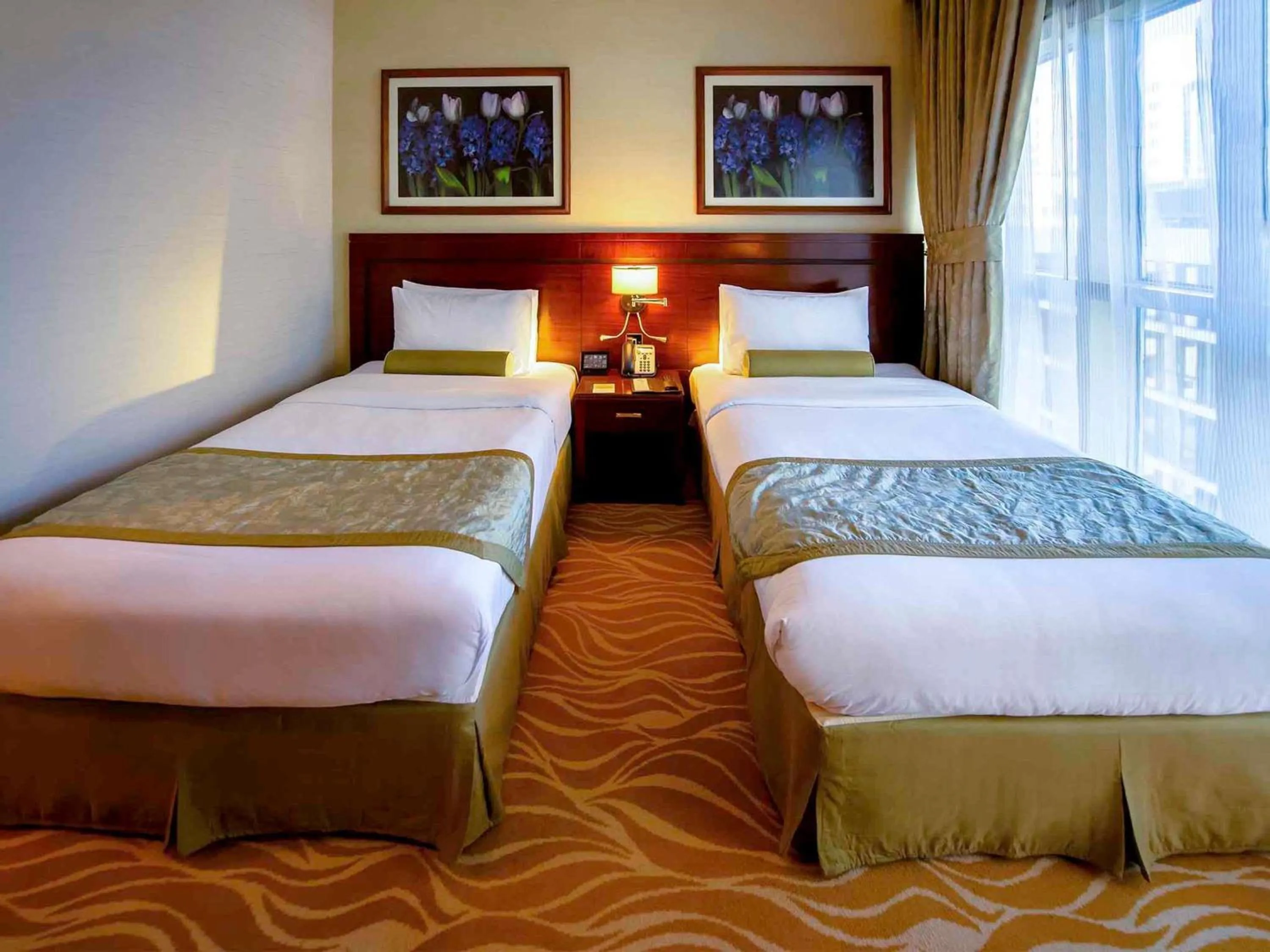 Bedroom, Bed in Grand Mercure Majlis Residences Abu Dhabi