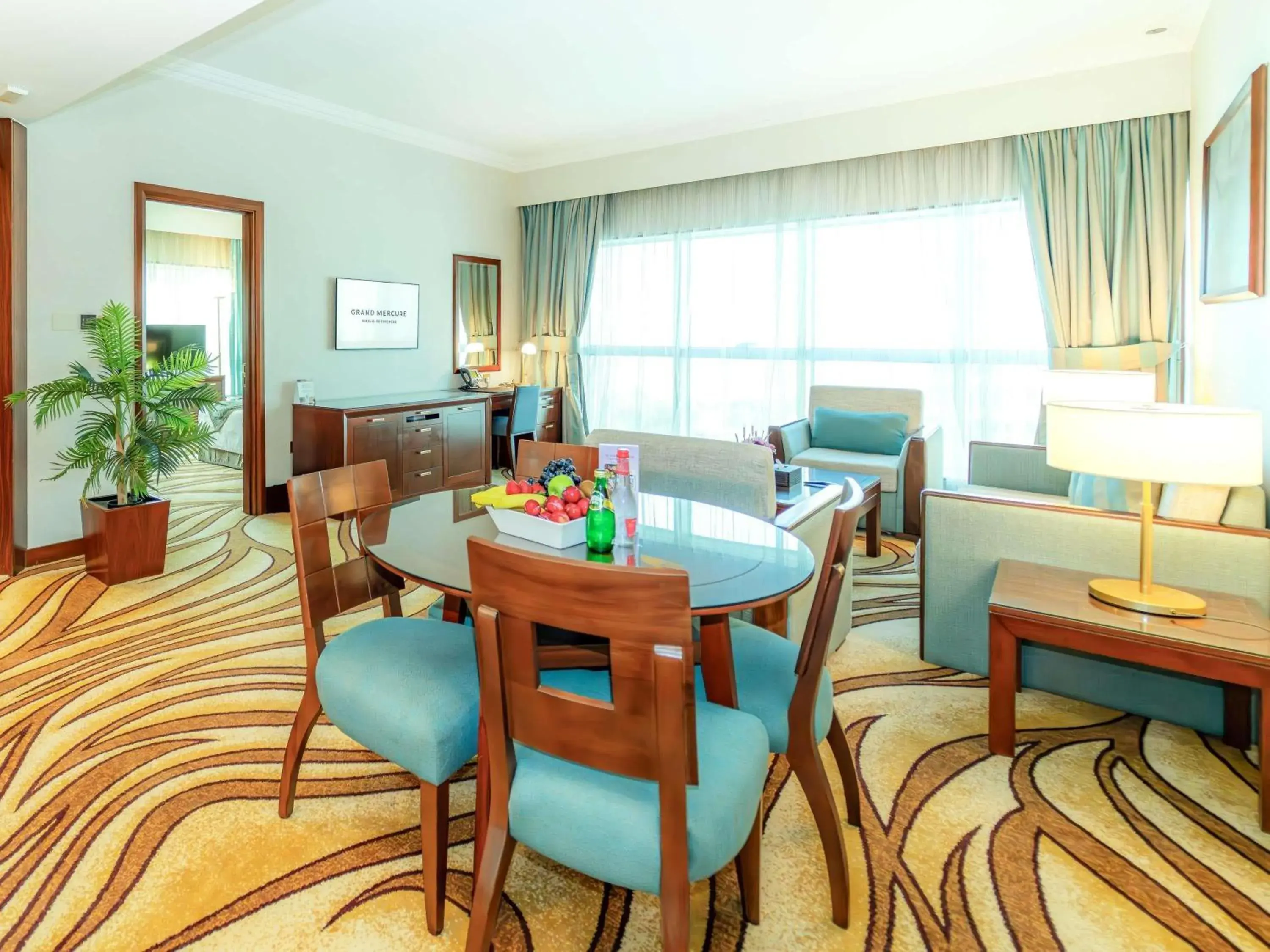 Bedroom in Grand Mercure Majlis Residences Abu Dhabi Bedroom in Grand Mercure Majlis Residences Abu Dhabi