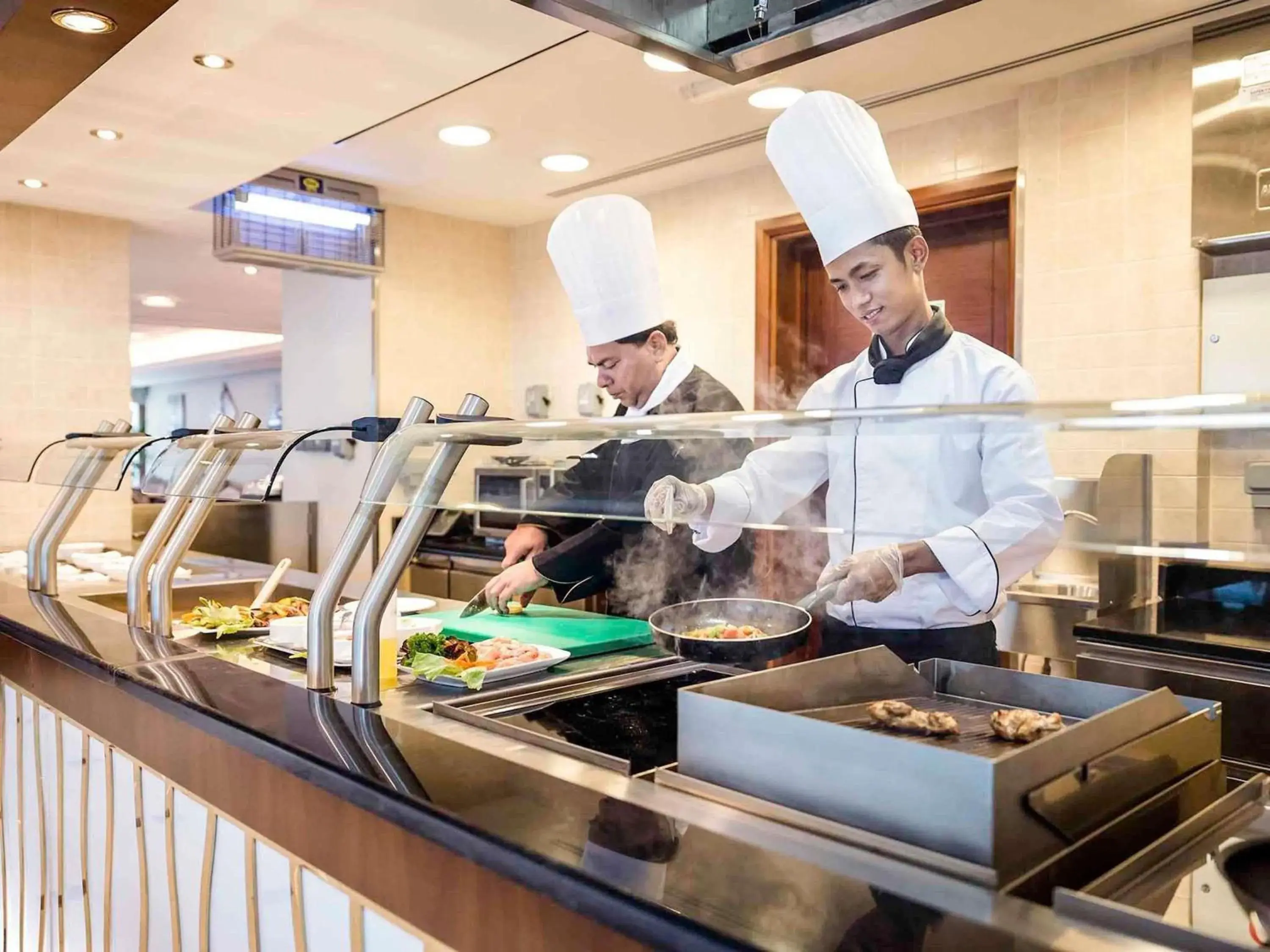 Restaurant/places to eat in Grand Mercure Majlis Residences Abu Dhabi Restaurant/places to eat in Grand Mercure Majlis Residences Abu Dhabi