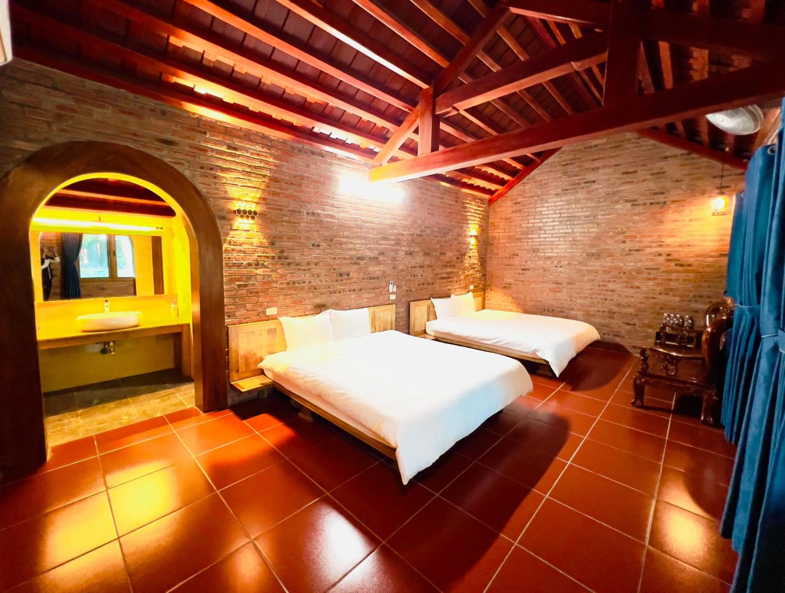 Bed in Ninh Binh Family Homestay