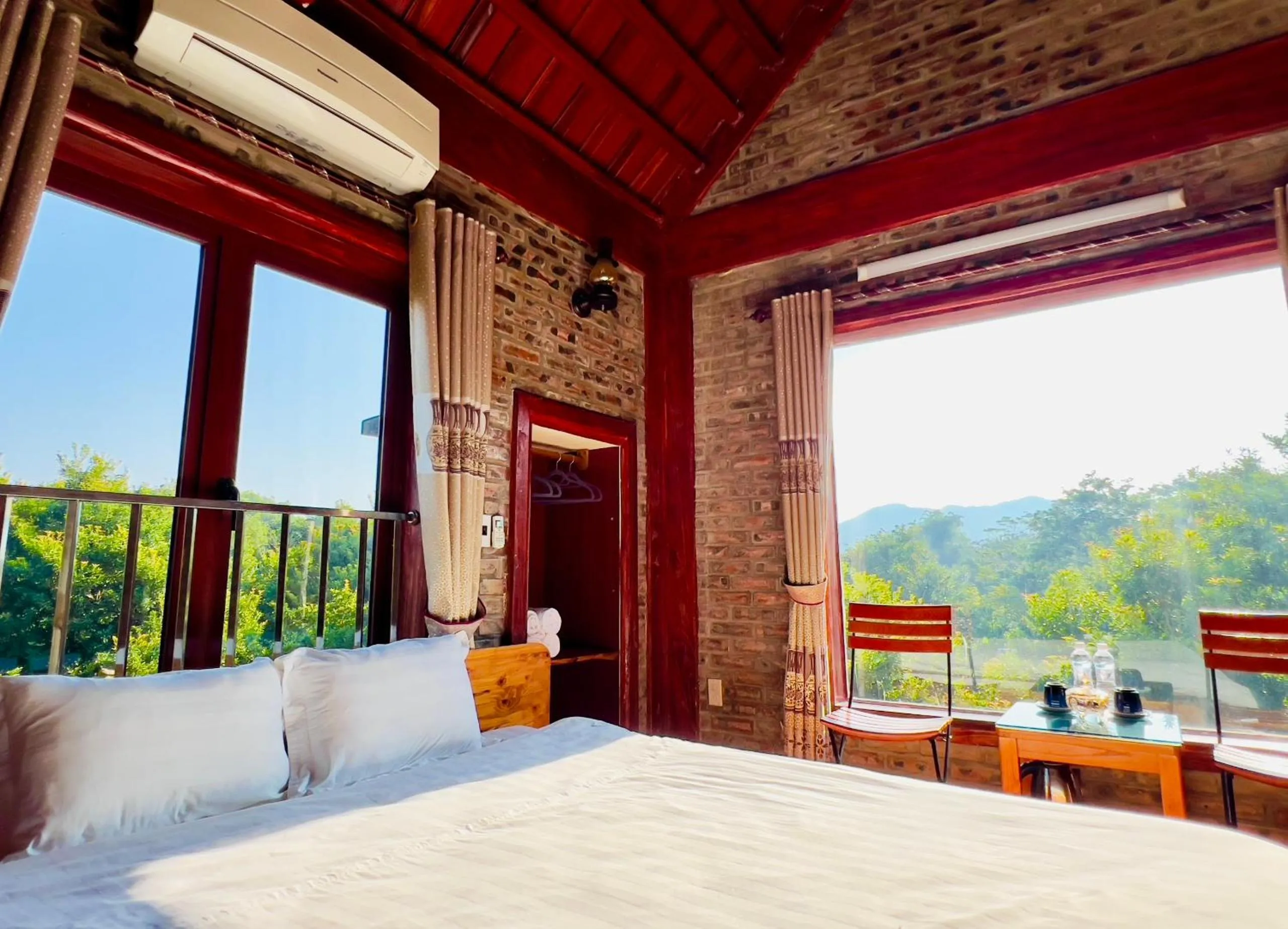 Bed in Ninh Binh Family Homestay