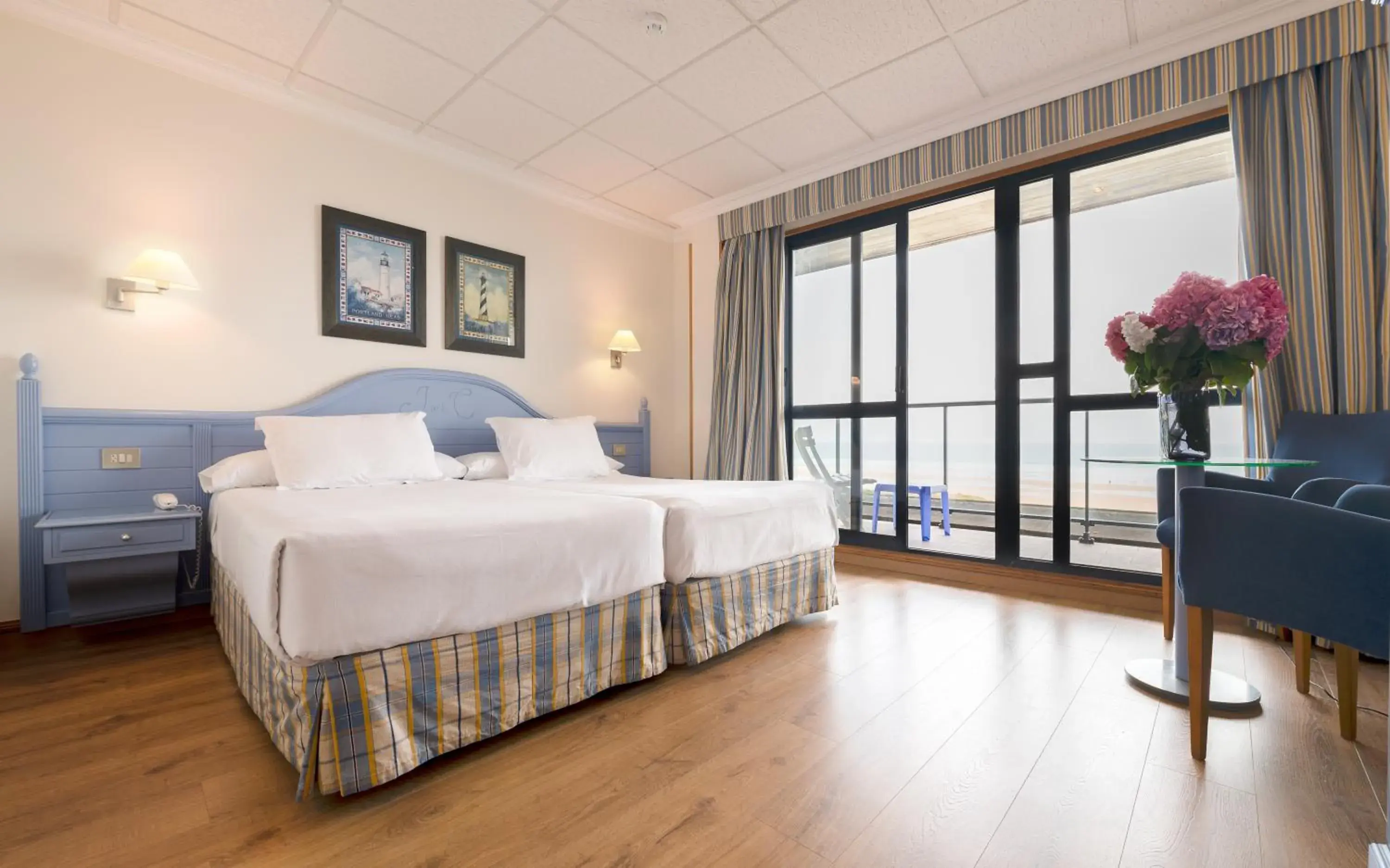 Double Room with Balcony and Sea View in Hotel Juan de la Cosa Double Room with Balcony and Sea View in Hotel Juan de la Cosa