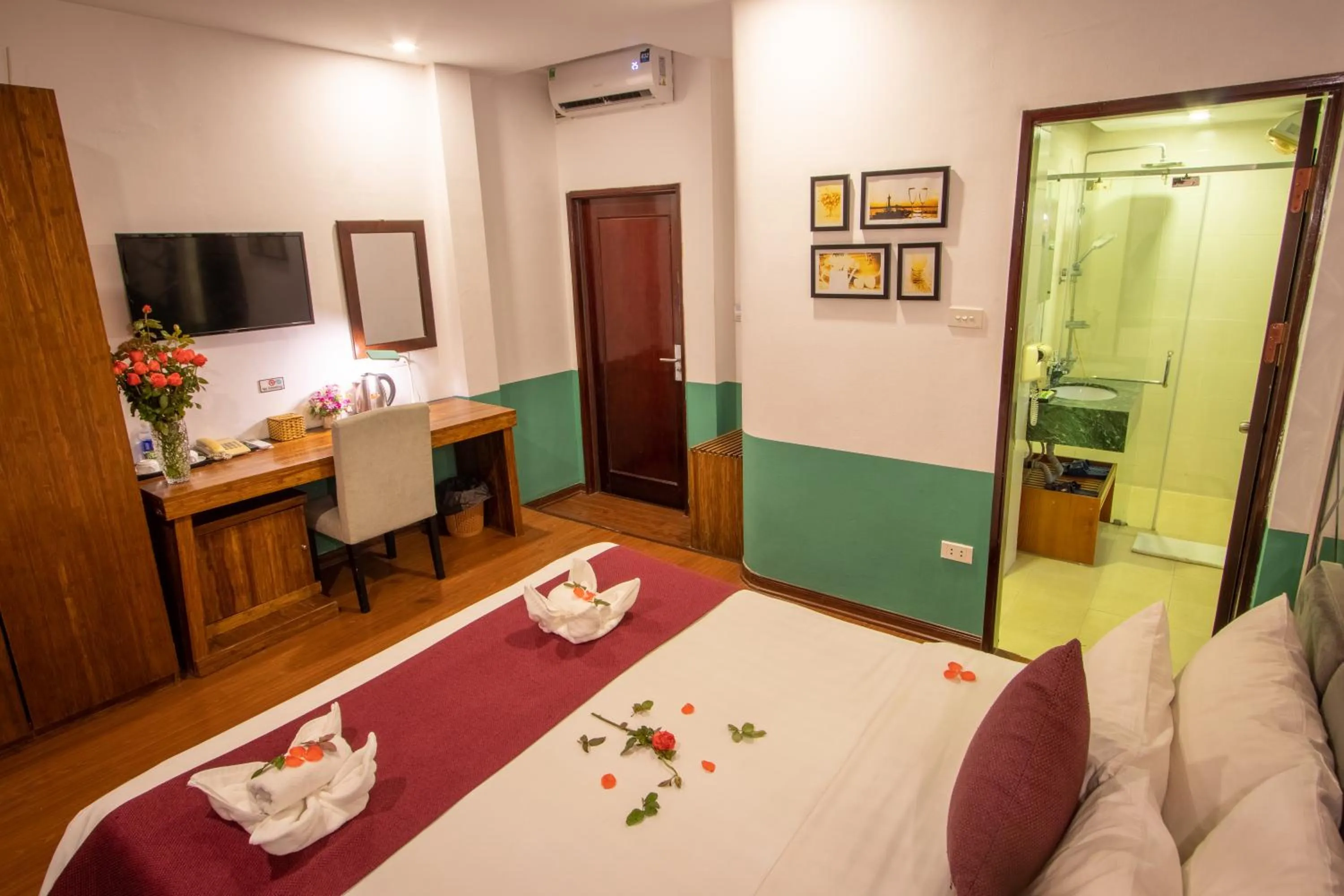 Bed in NT Elysian hotel