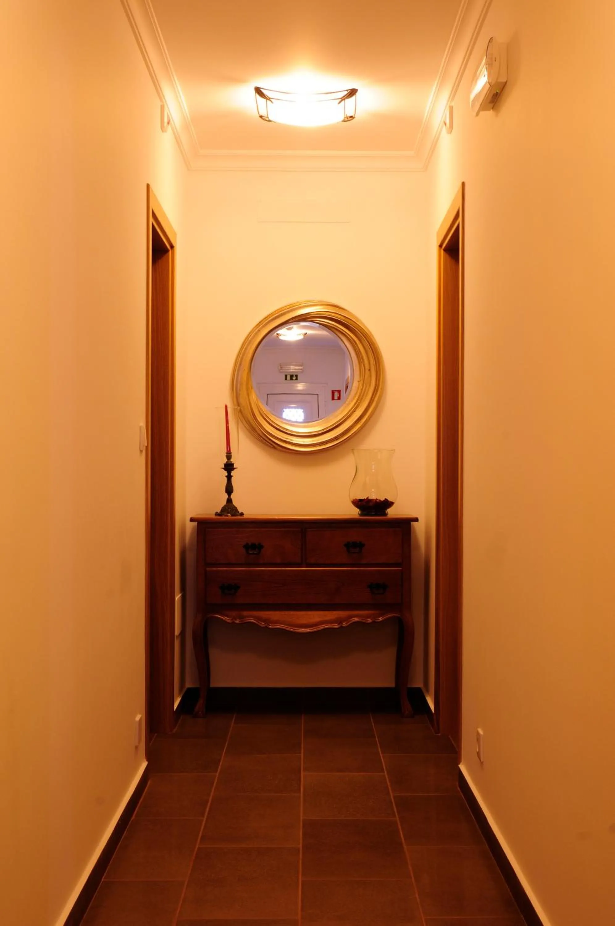 Double Room with Private Bathroom - single occupancy in Corvos e Cadavais