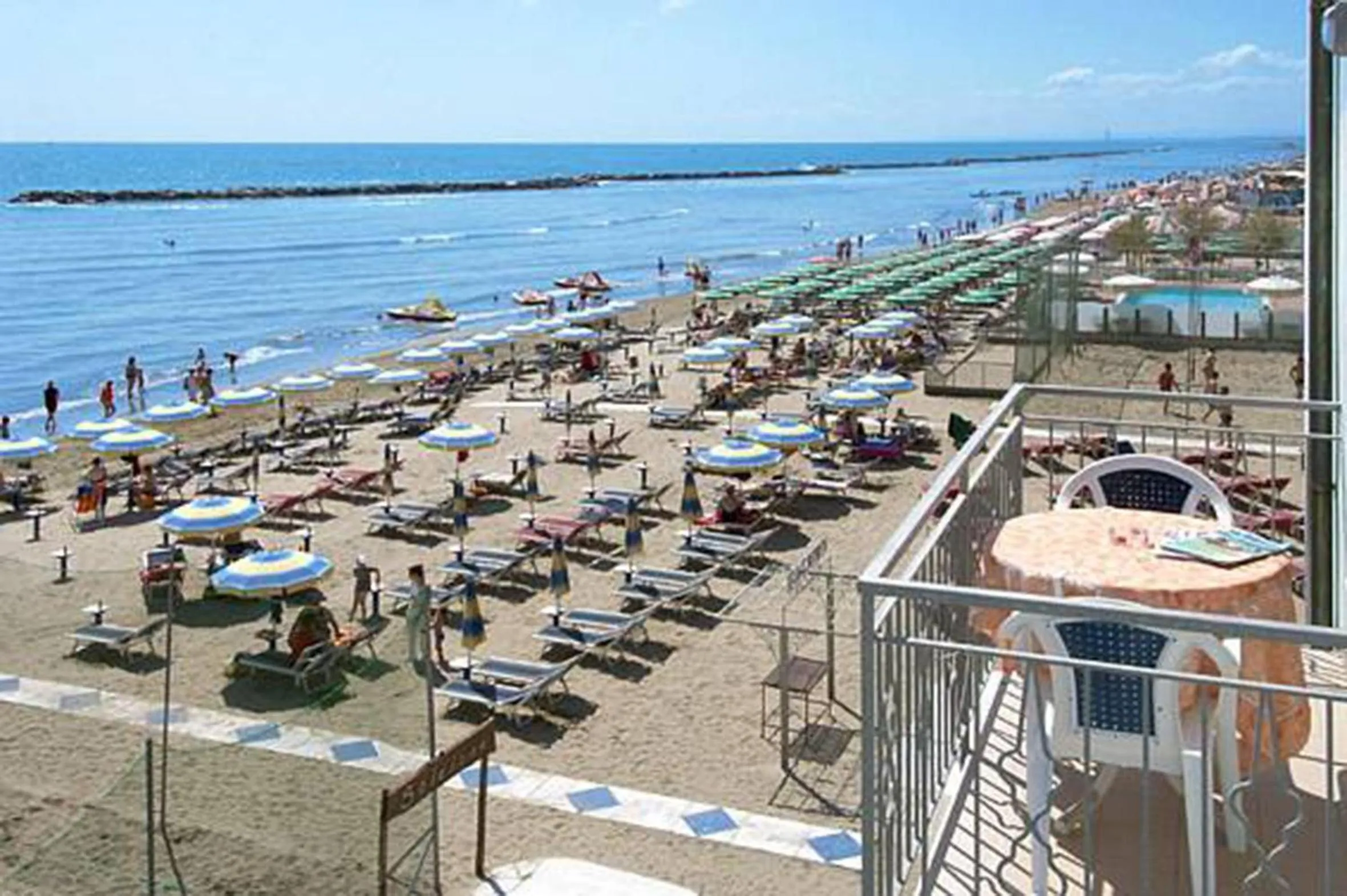 Day in Hotel Souvenir