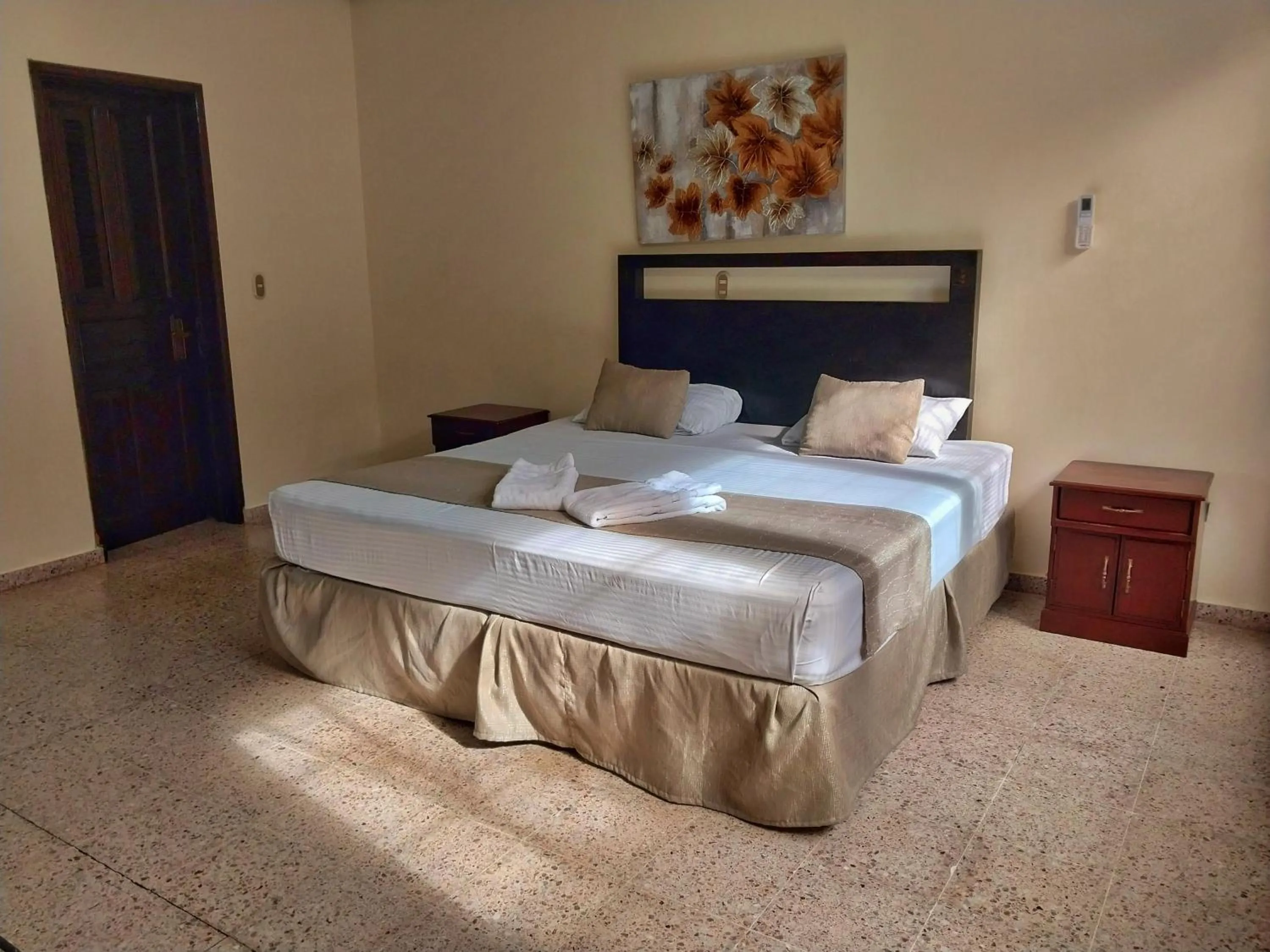 Bed in Suites & Apartments San Benito - Zona Rosa
