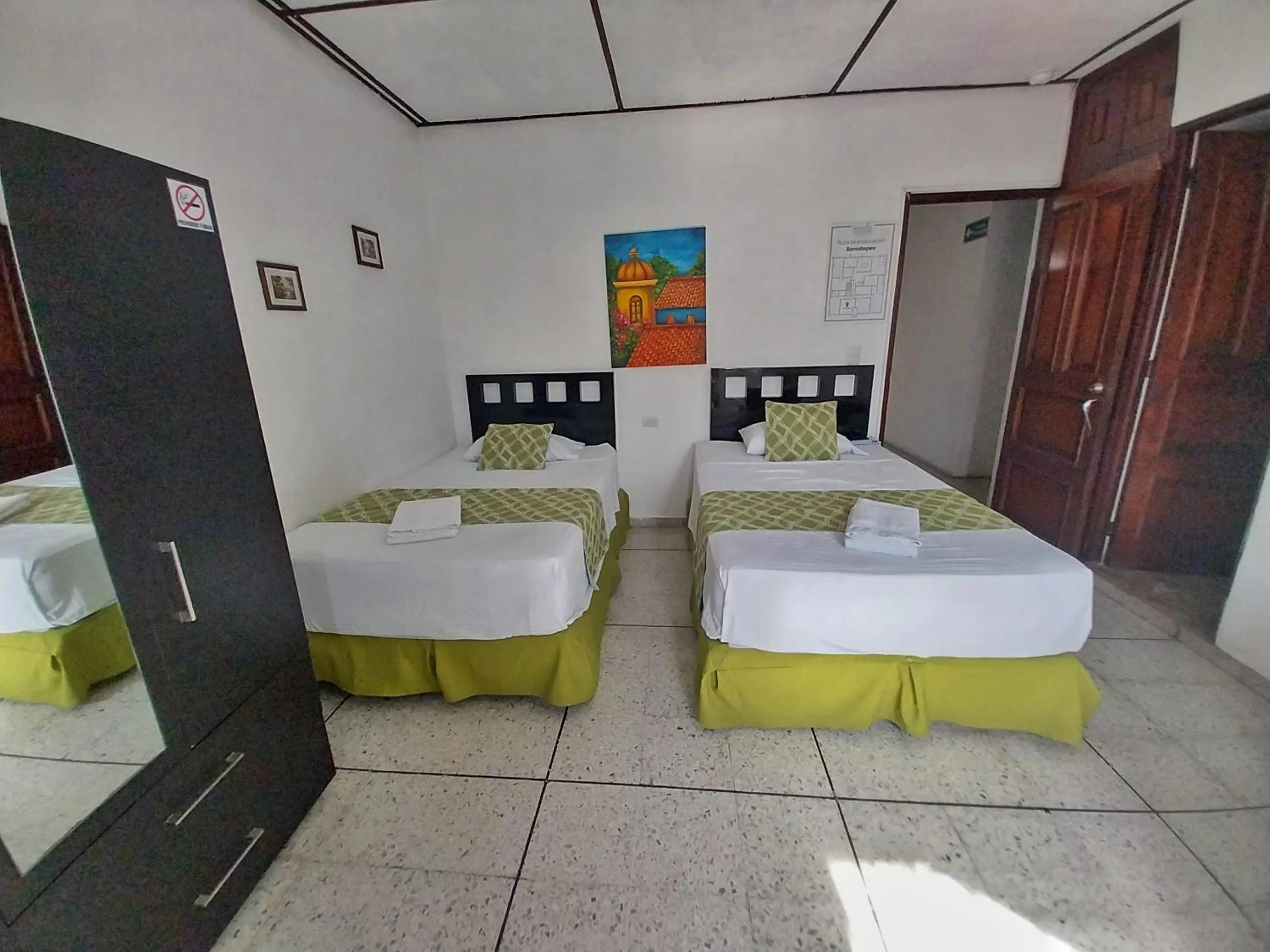 Bed in Suites & Apartments San Benito - Zona Rosa