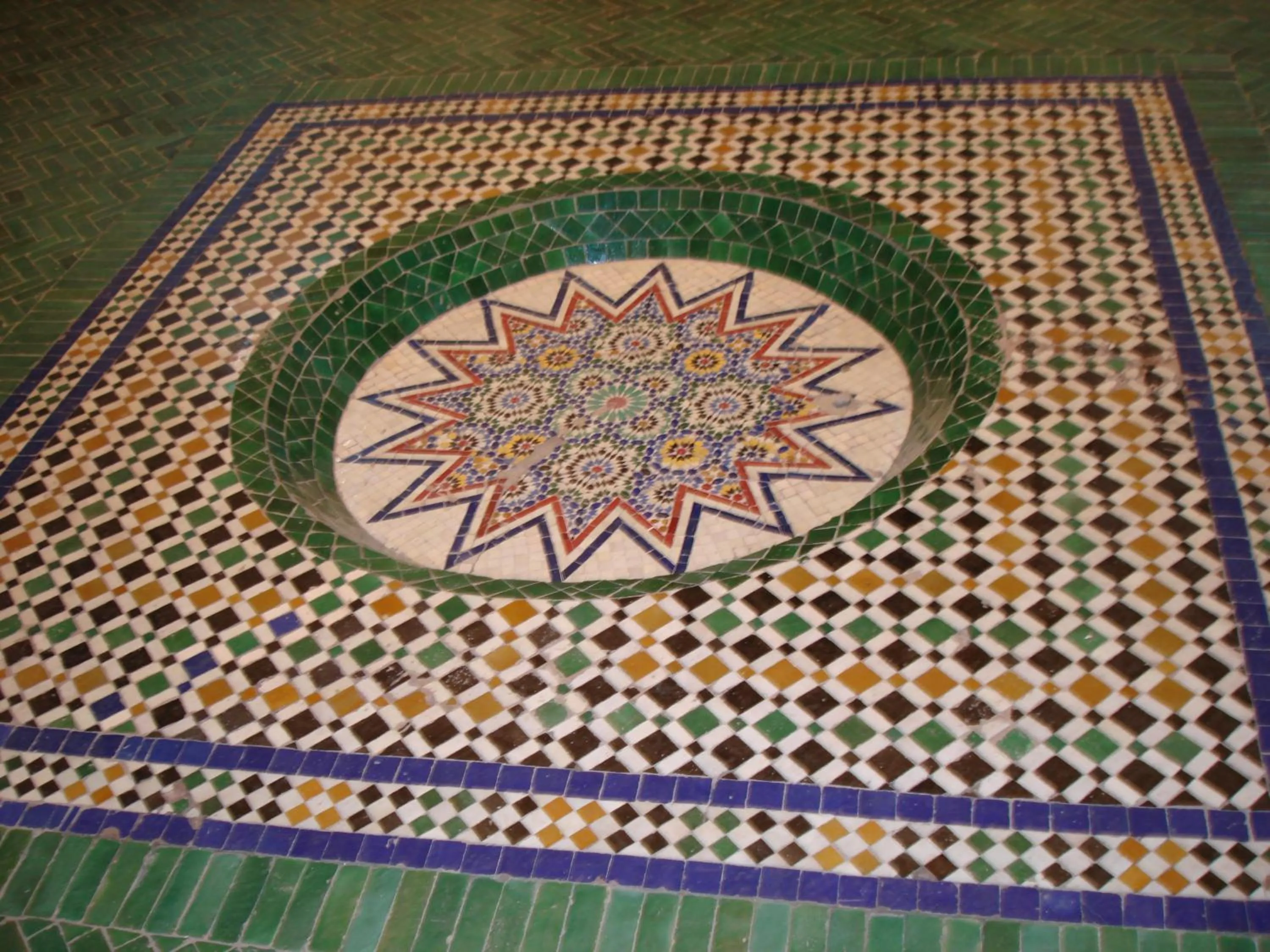 Manis Apartment Set in a Hotel Area