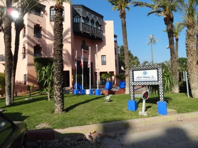 Manis Apartment Set in a Hotel Area