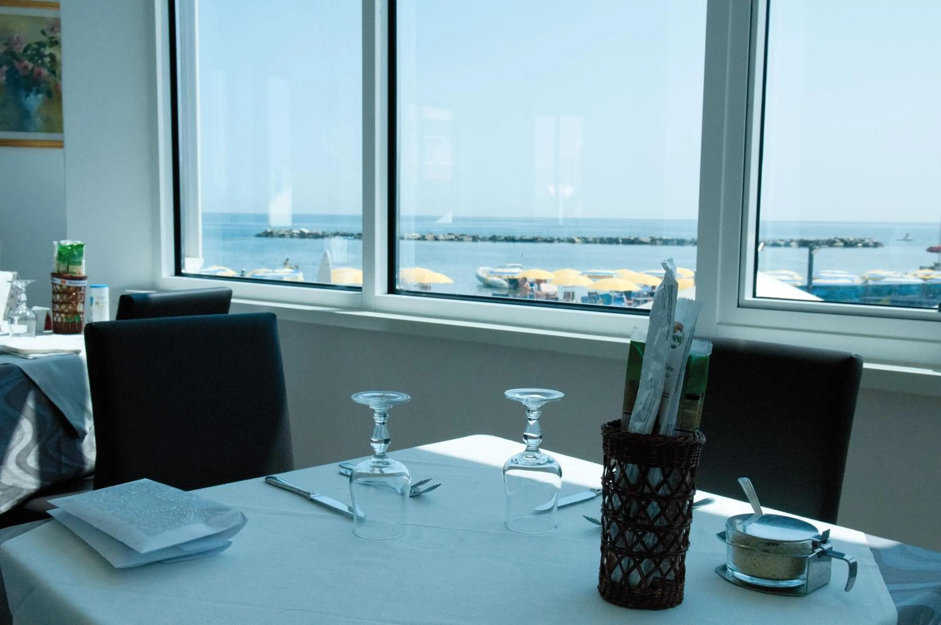 Restaurant/places to eat in Hotel Asiago Beach