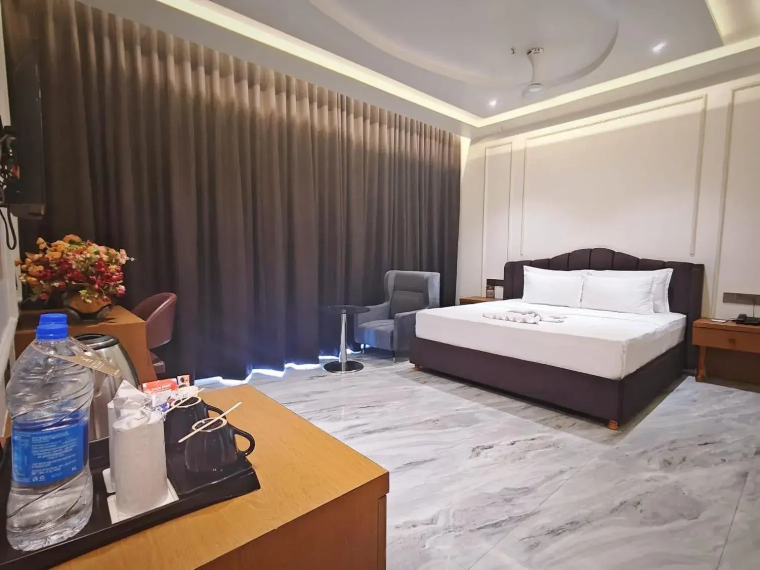 Bed in The S Crown Somnath Bed in The S Crown Somnath