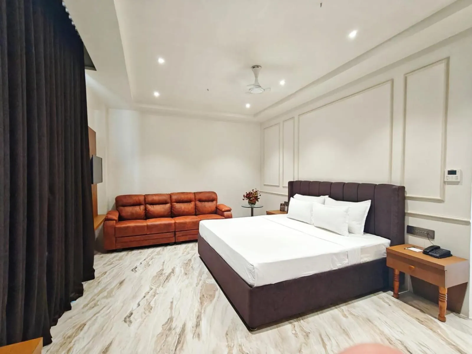 Bed in The S Crown Somnath