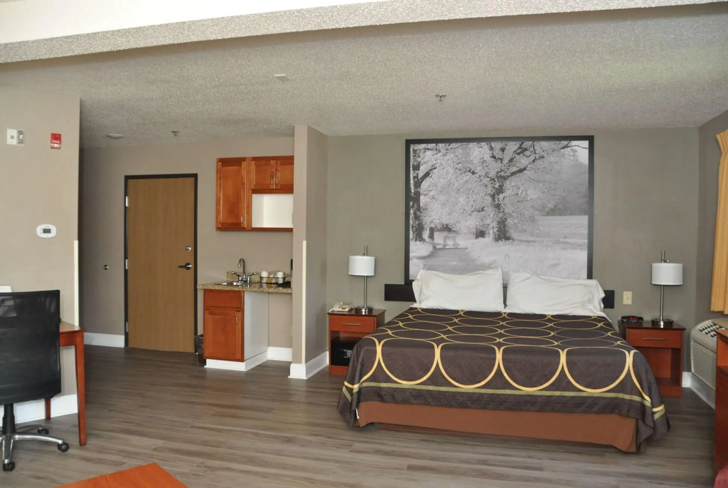 Photo of the whole room in Super 8 by Wyndham Clearfield Photo of the whole room in Super 8 by Wyndham Clearfield