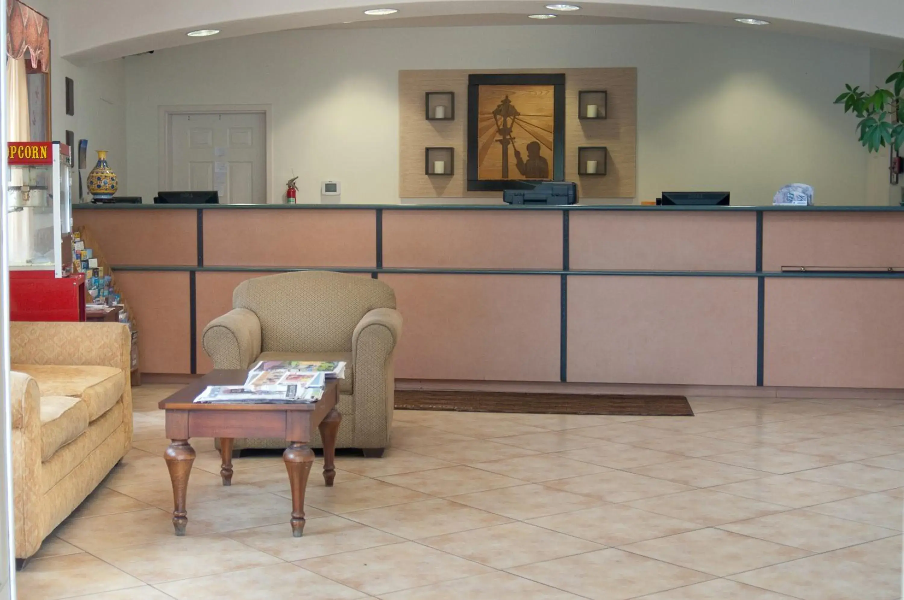 Lobby or reception in Lamplighter Inn & Suites Lobby or reception in Lamplighter Inn & Suites