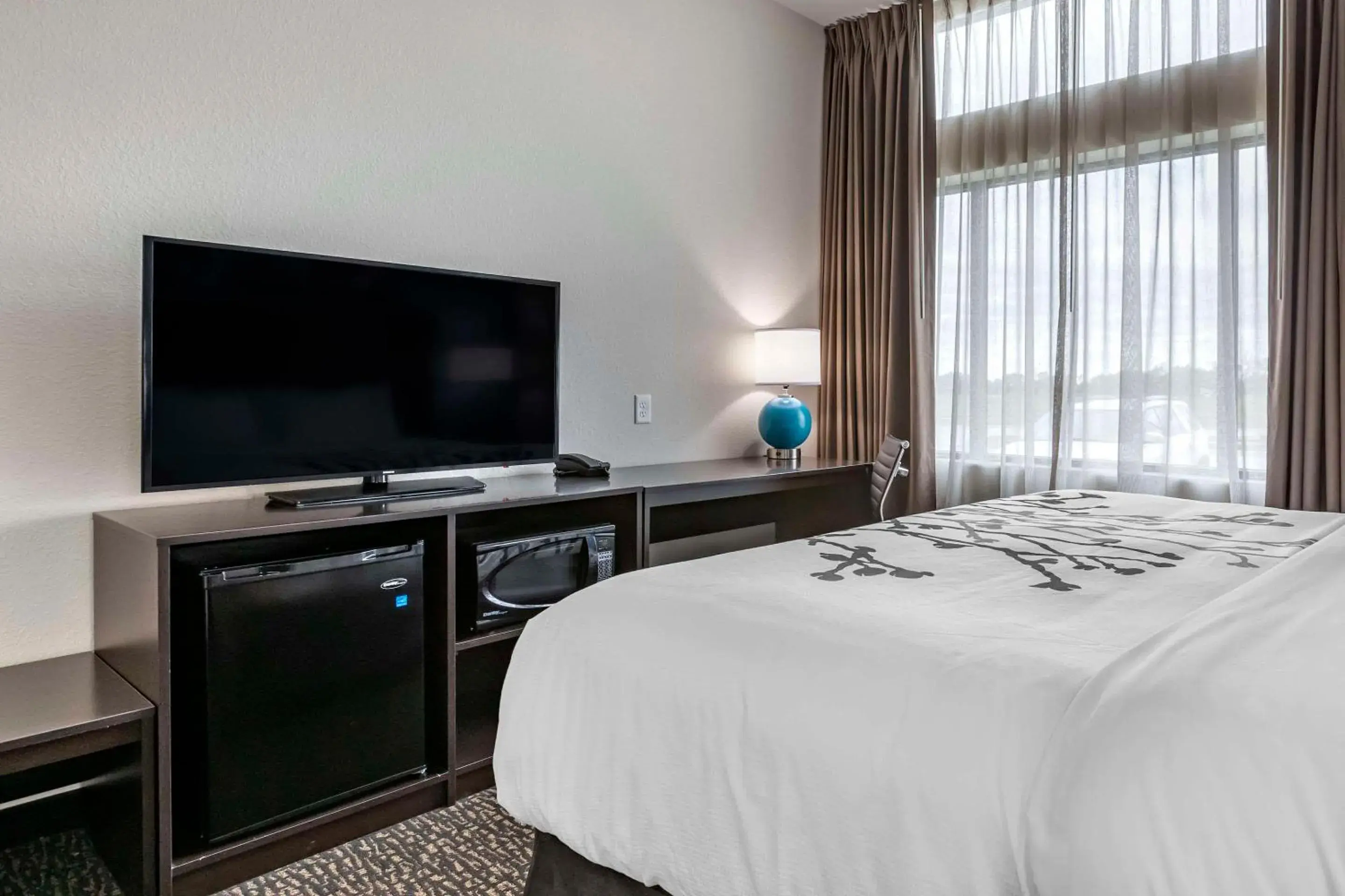 Bedroom, Bed in Sleep Inn & Suites Milwaukee-Franklin Bedroom, Bed in Sleep Inn & Suites Milwaukee-Franklin