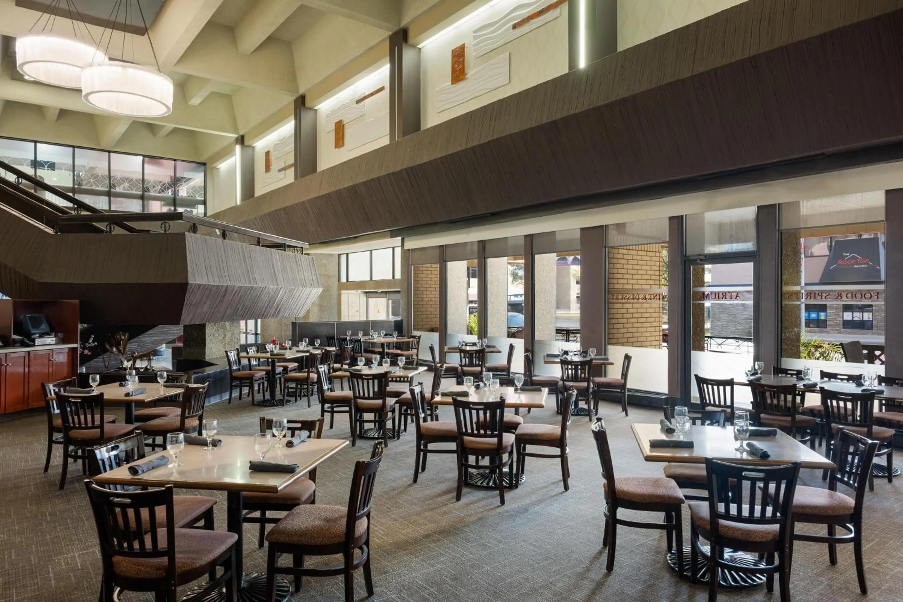 Lobby or reception in Ramada Plaza by Wyndham Regina Downtown