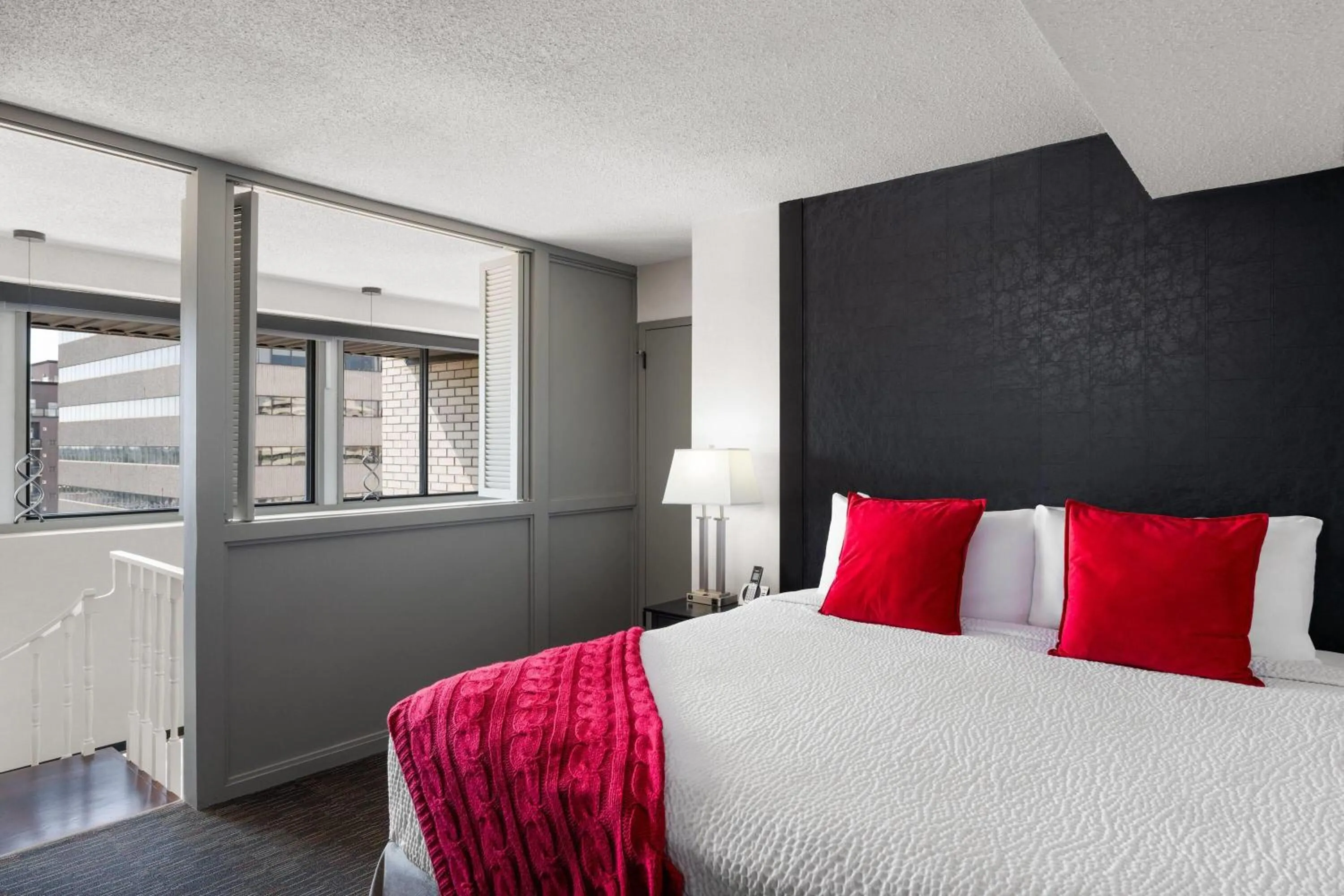 Photo of the whole room, Bed in Ramada Plaza by Wyndham Regina Downtown