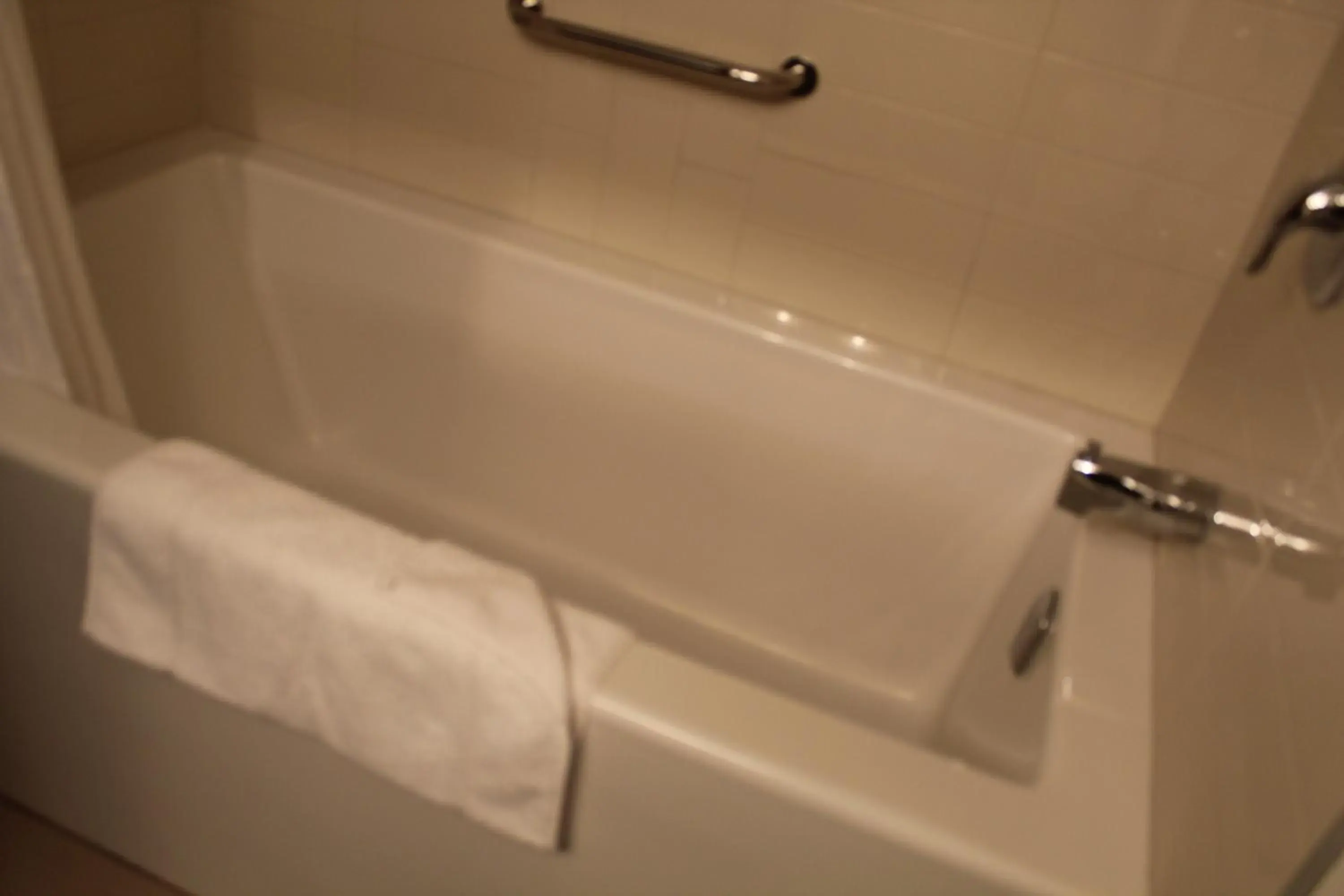 Superior Queen Room in Ramada Plaza by Wyndham Regina Downtown Superior Queen Room in Ramada Plaza by Wyndham Regina Downtown