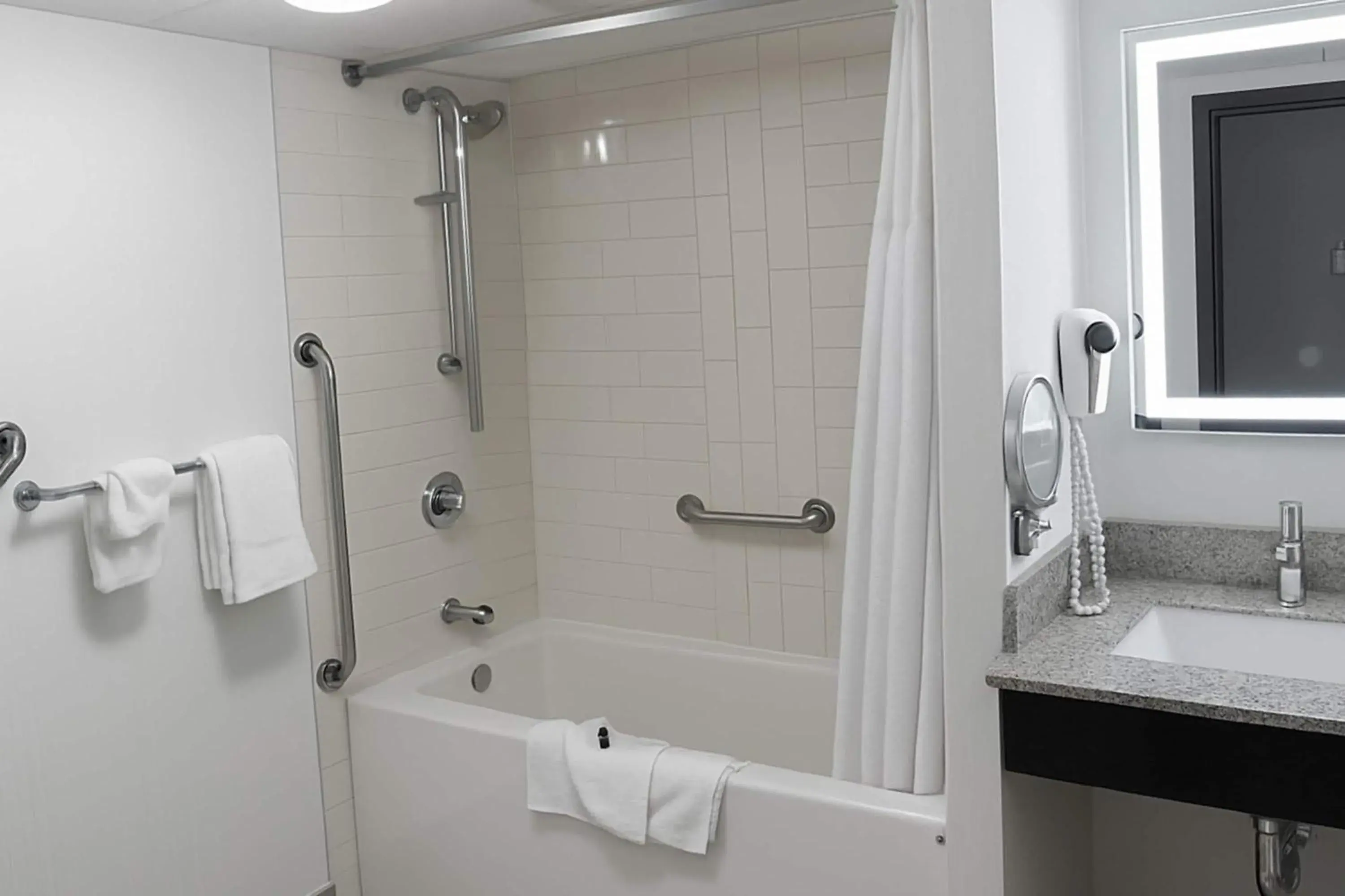 Bathroom in Ramada Plaza by Wyndham Regina Downtown Bathroom in Ramada Plaza by Wyndham Regina Downtown