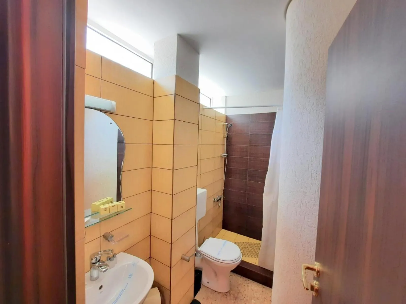 Bathroom in Hotel Tomis Neptun