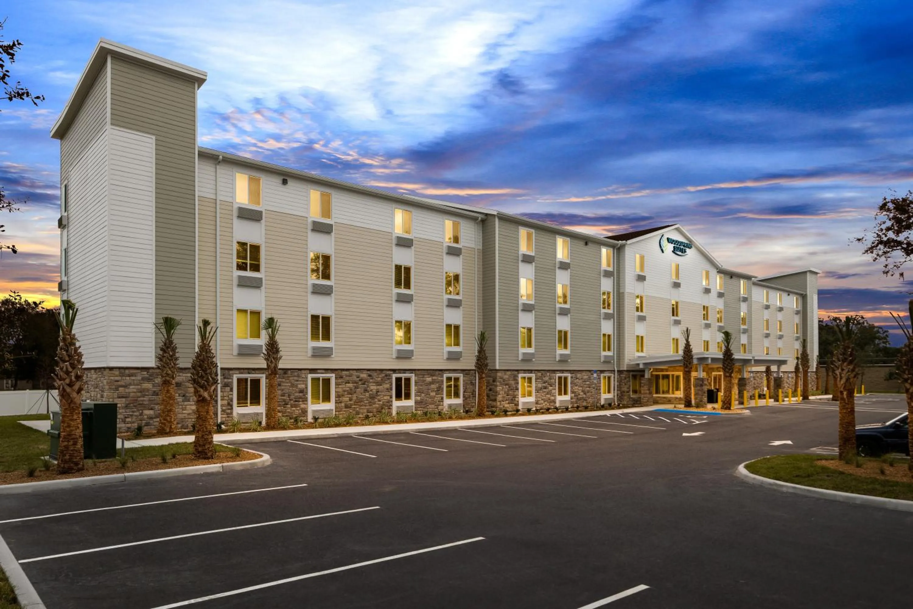 Property building in WoodSpring Suites Port Orange - Daytona Beach