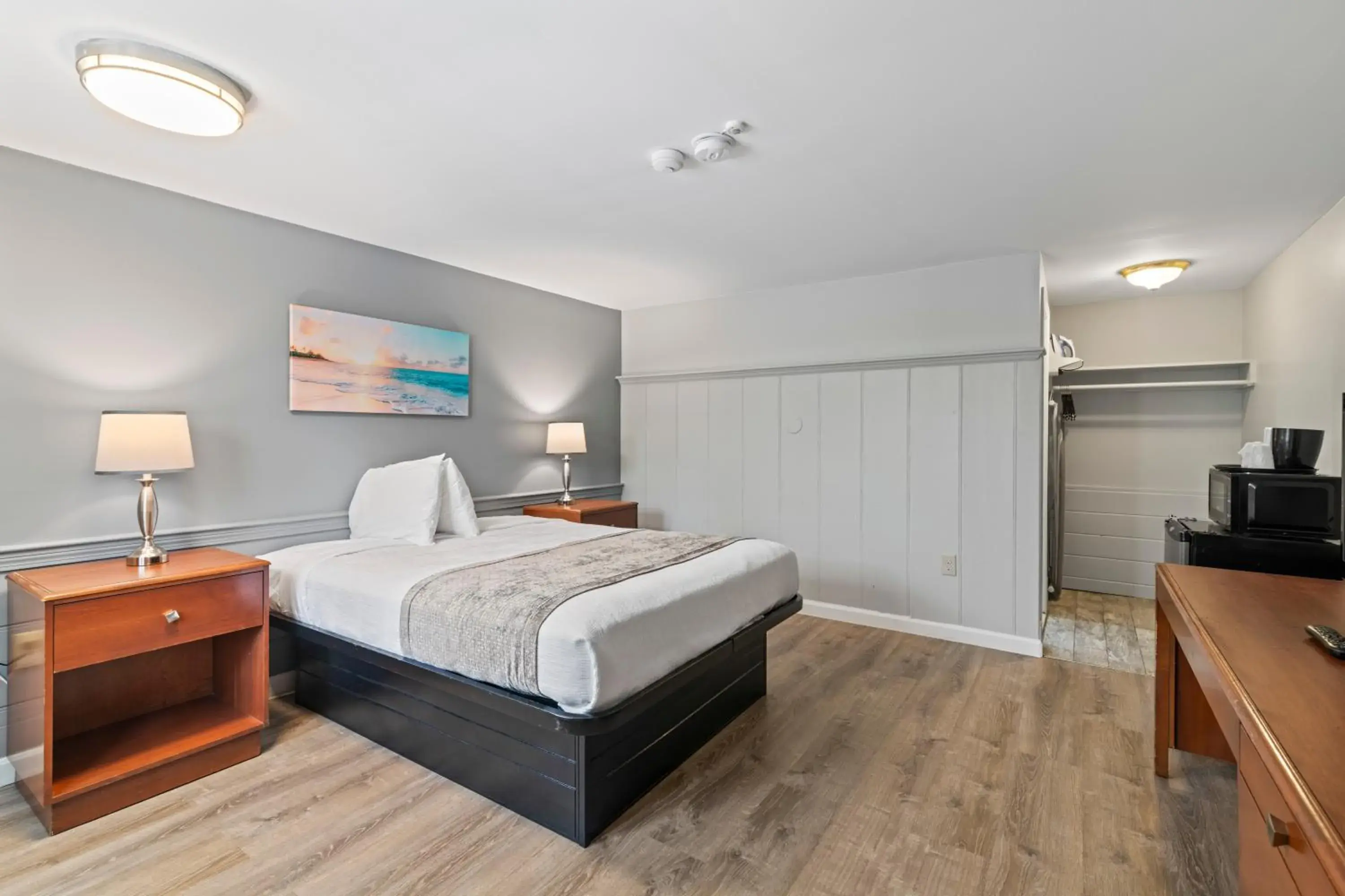 Bed in Knight's Inn Boston/Danvers Bed in Knight's Inn Boston/Danvers