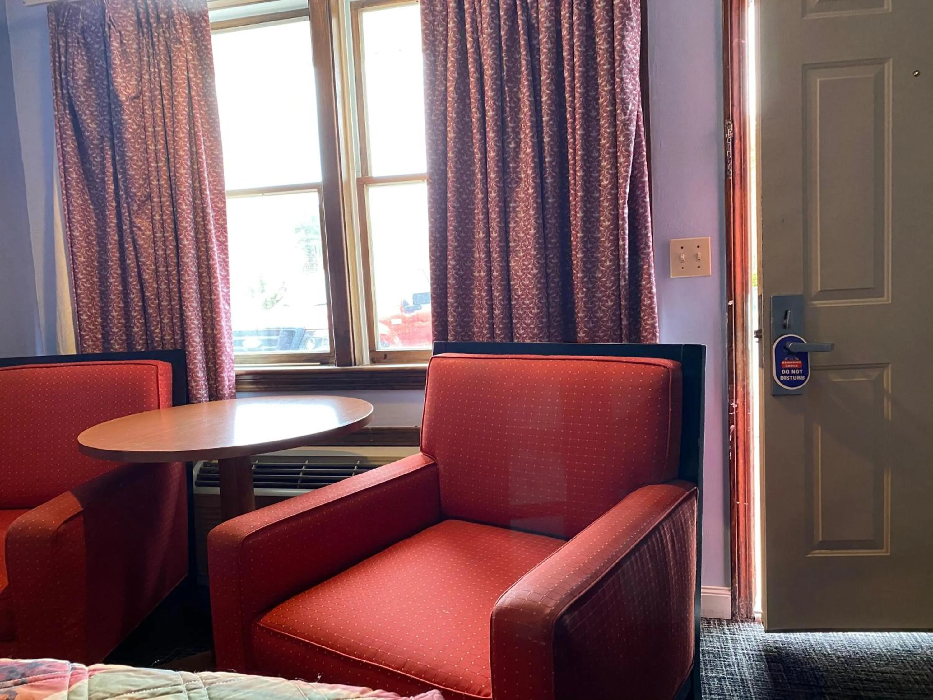 Economy Lodge 682 Main St Sturbridge