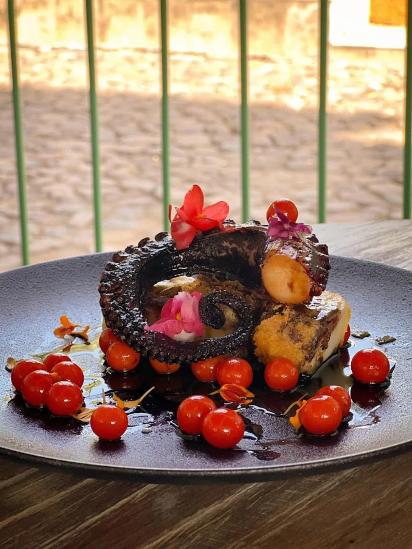 Restaurant/places to eat in Casa Cedrela Hotel Boutique -Cauca Viejo- Mayores de 14 años