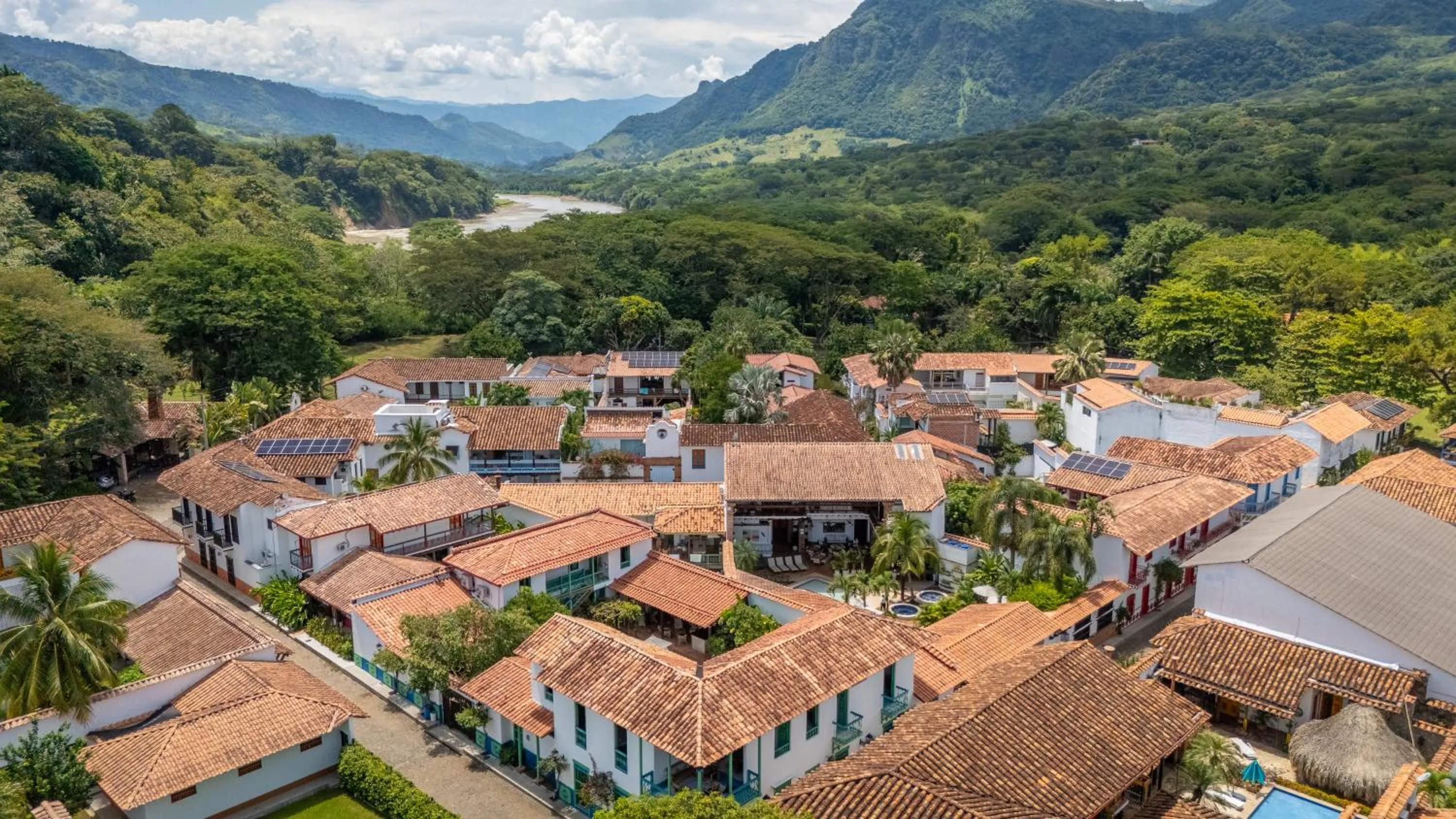 Spring in Casa Cedrela Hotel Boutique -Cauca Viejo- Mayores de 14 años