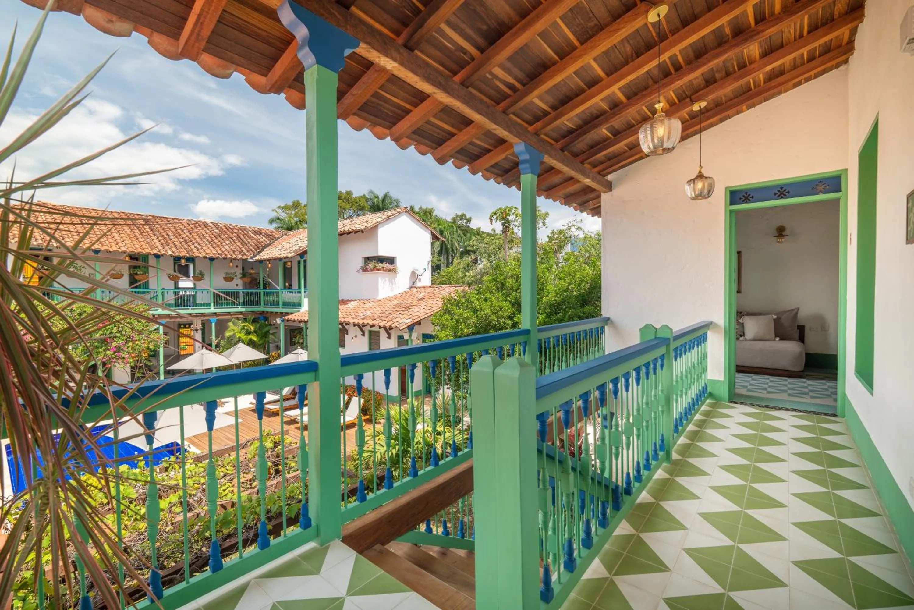 Inner courtyard view in Casa Cedrela Hotel Boutique -Cauca Viejo- Mayores de 14 años