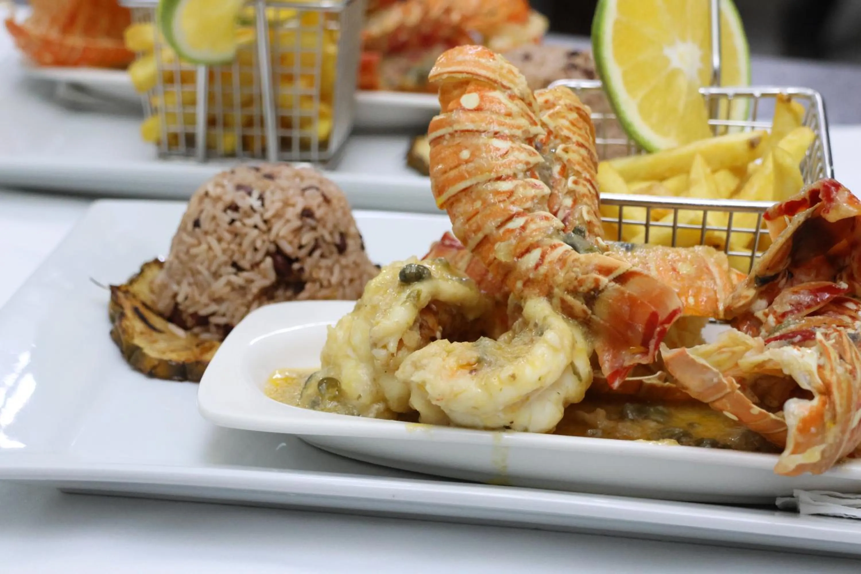 Food and drinks in Hotel Partenon Beach