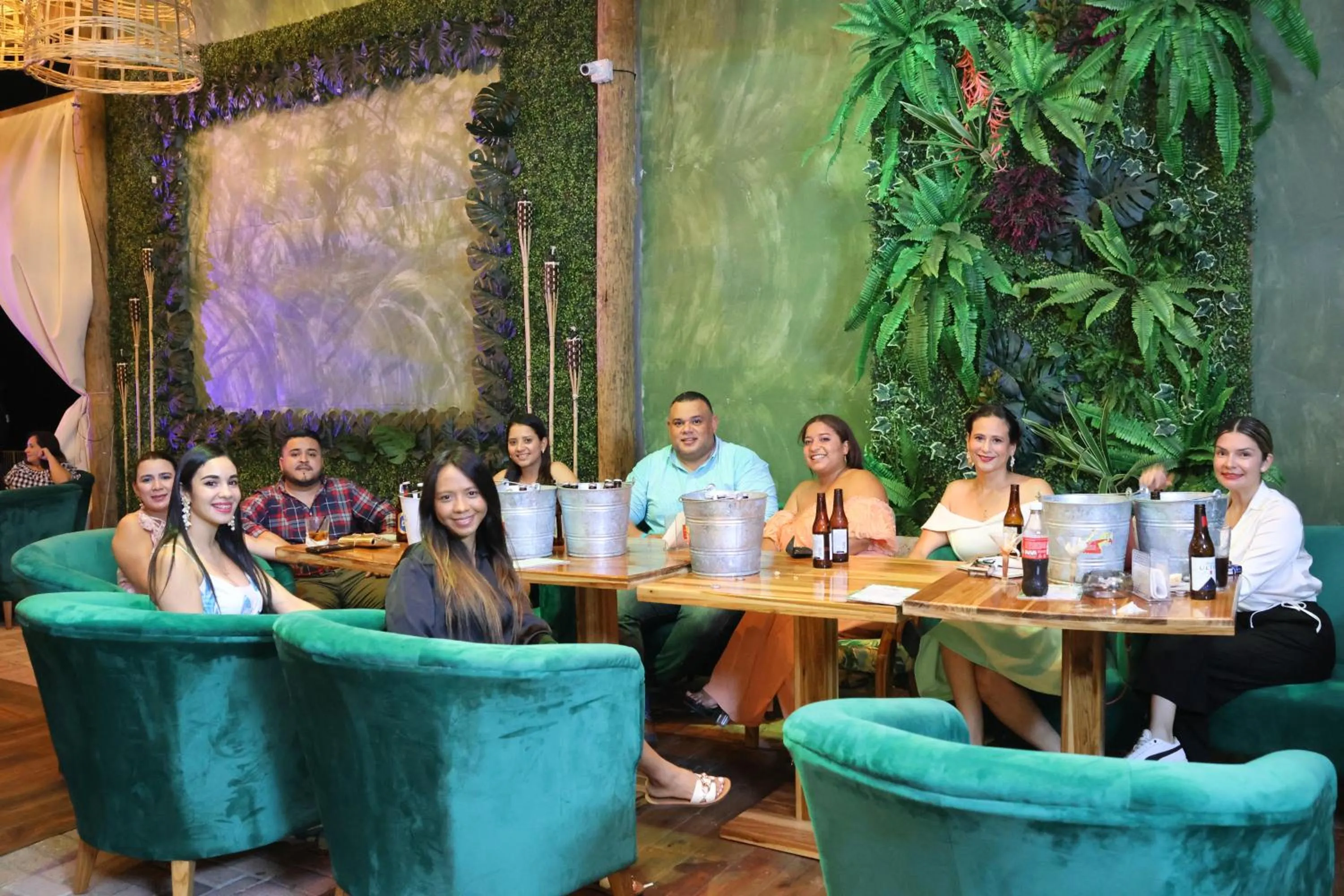 Restaurant/places to eat in Hotel Partenon Beach