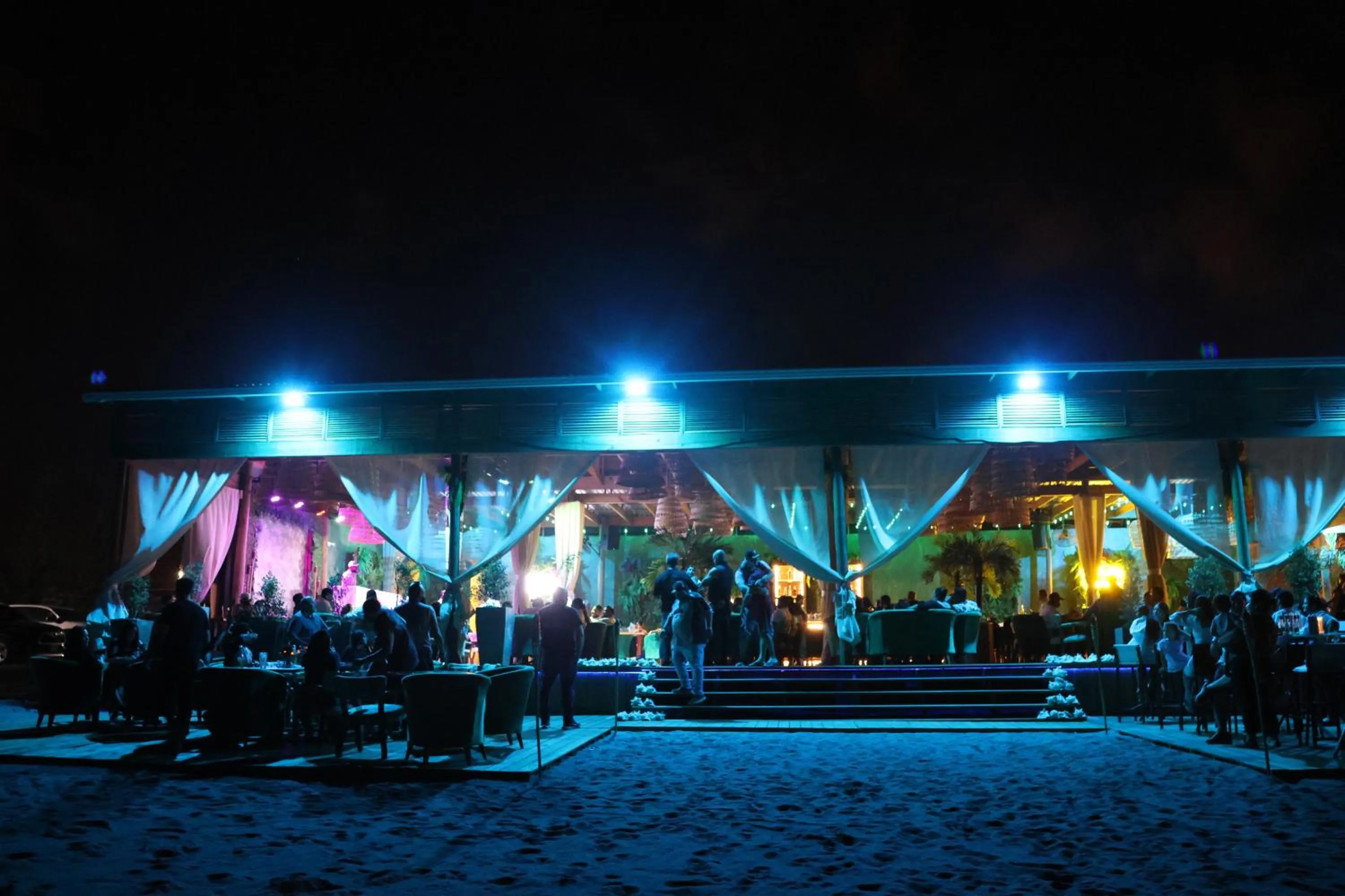 Restaurant/places to eat in Hotel Partenon Beach