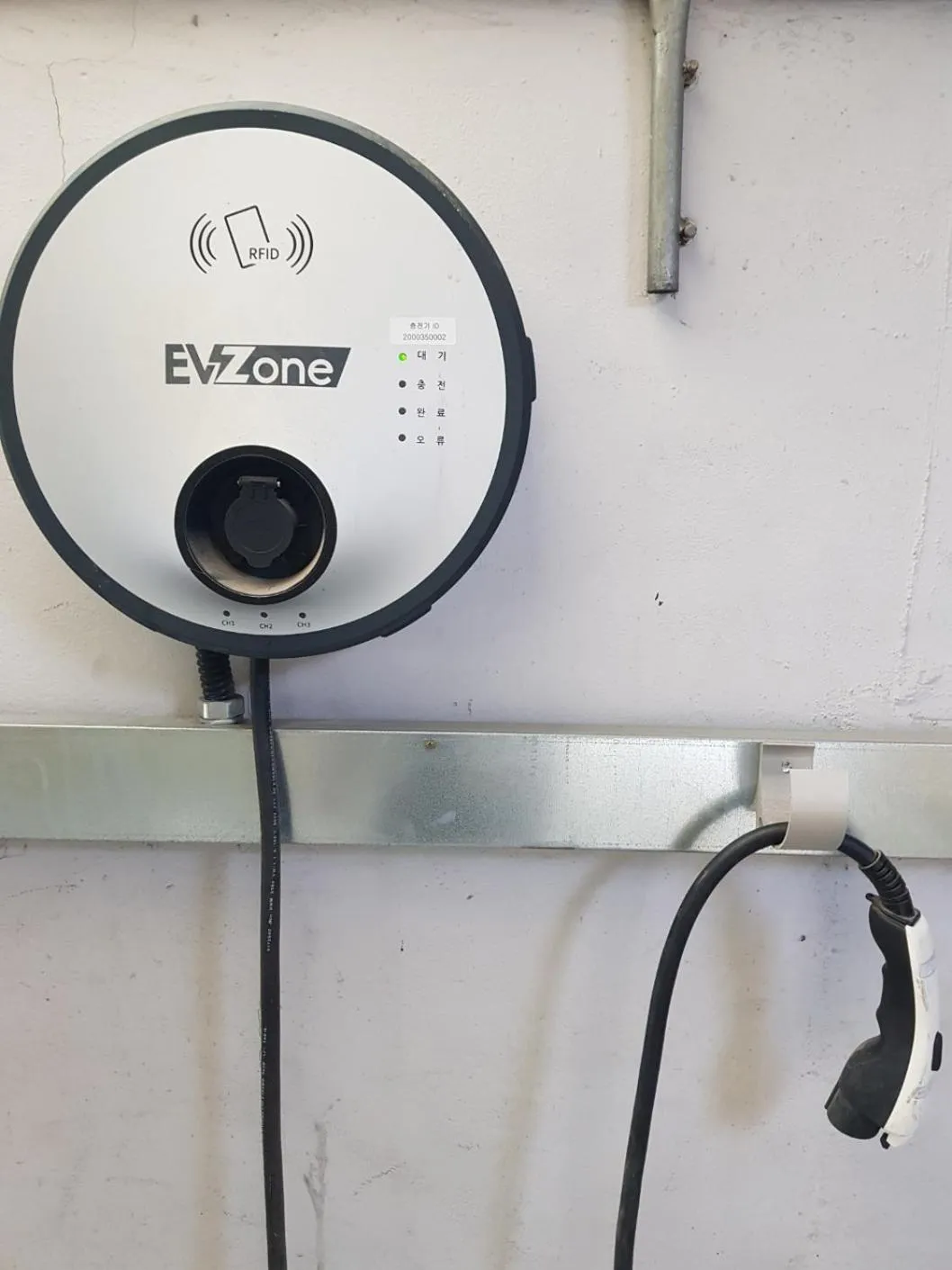 Parking in Number 25 Hotel