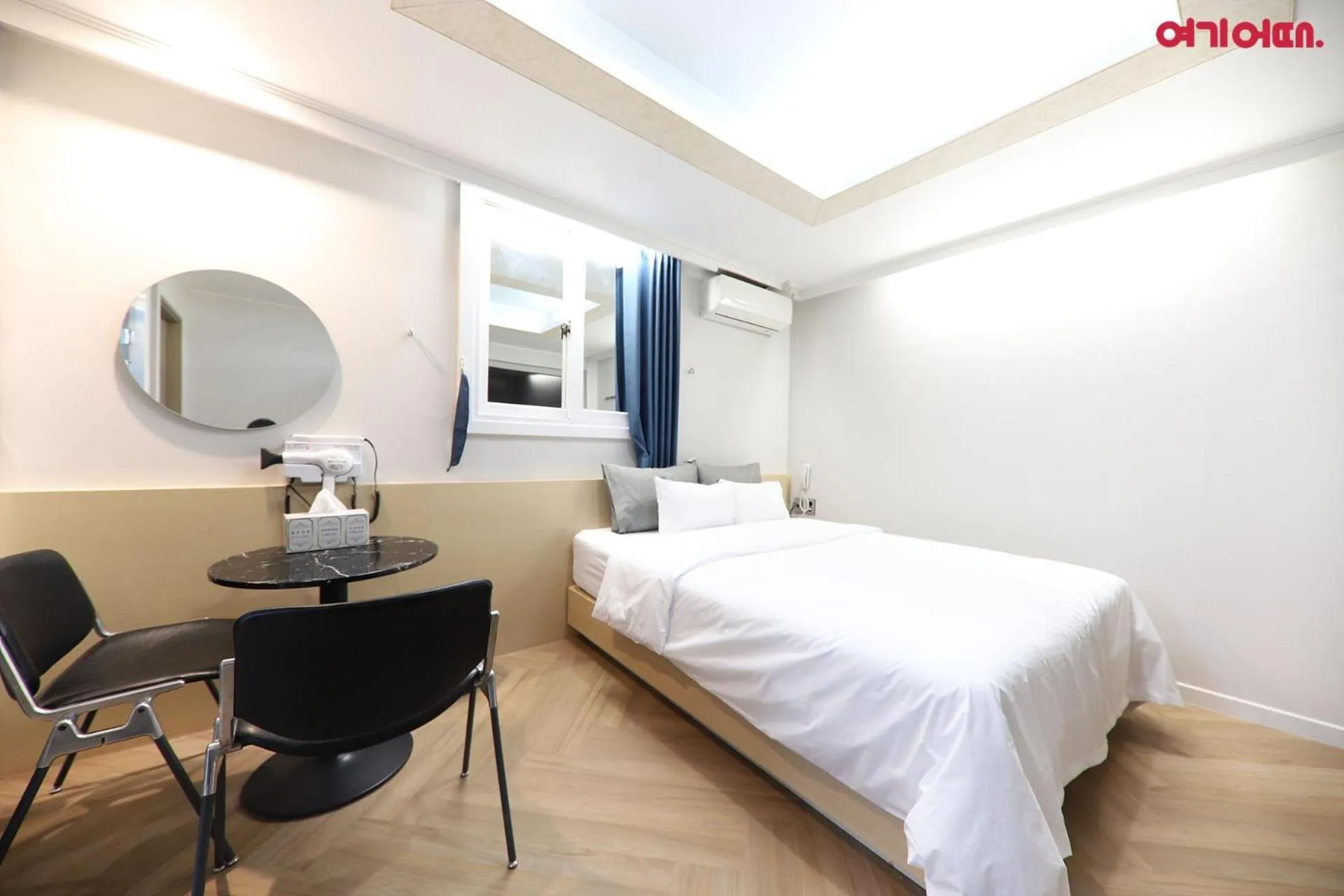 Bed in Number 25 Hotel