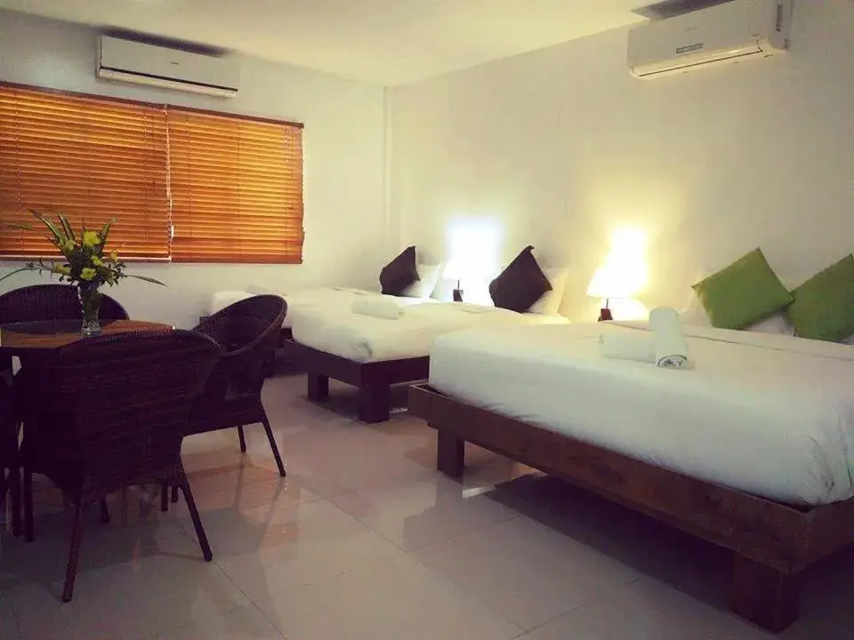 Bed in Discover Boracay Hotel