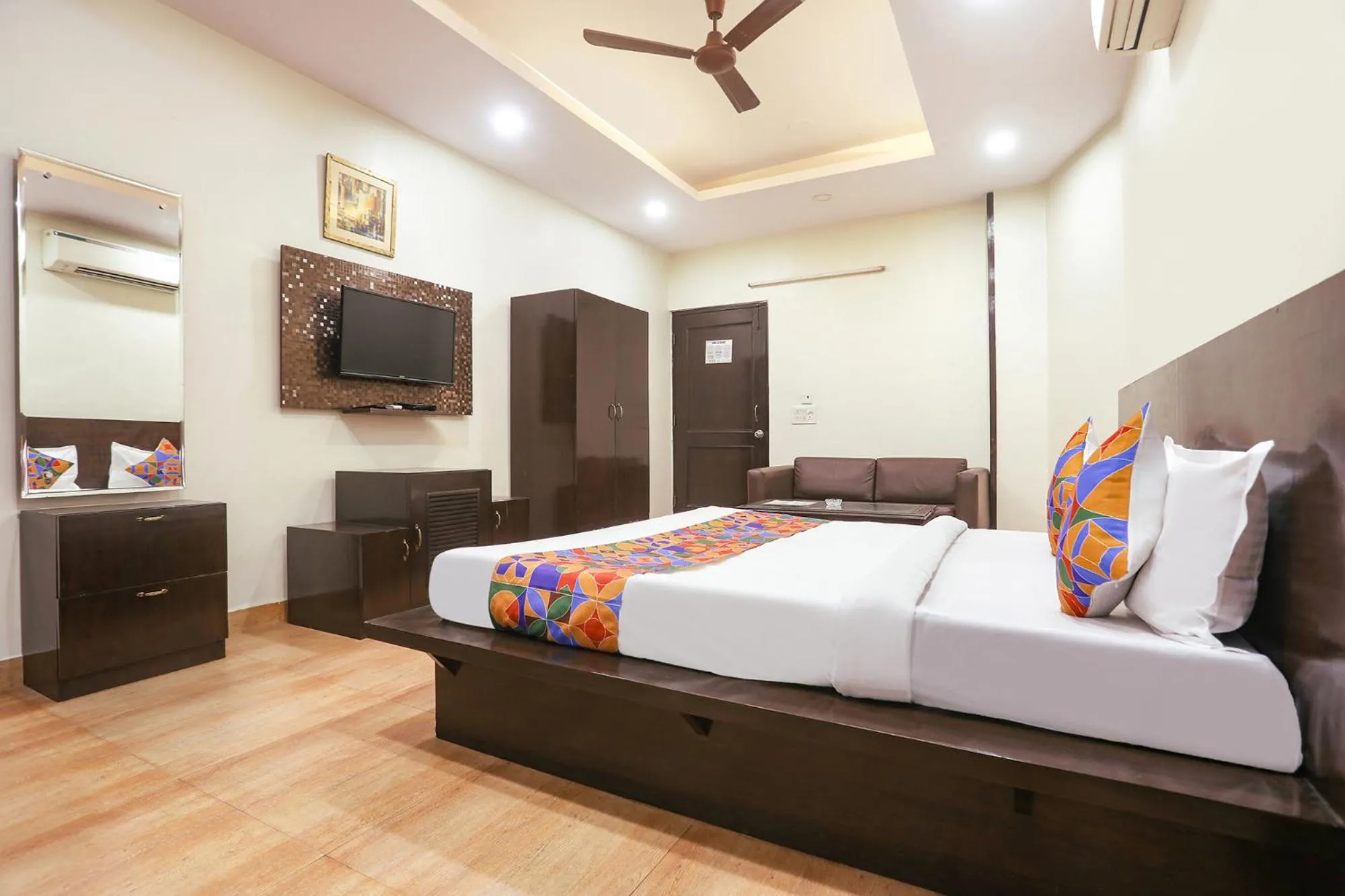 Bed in Via Rajdeep Palace