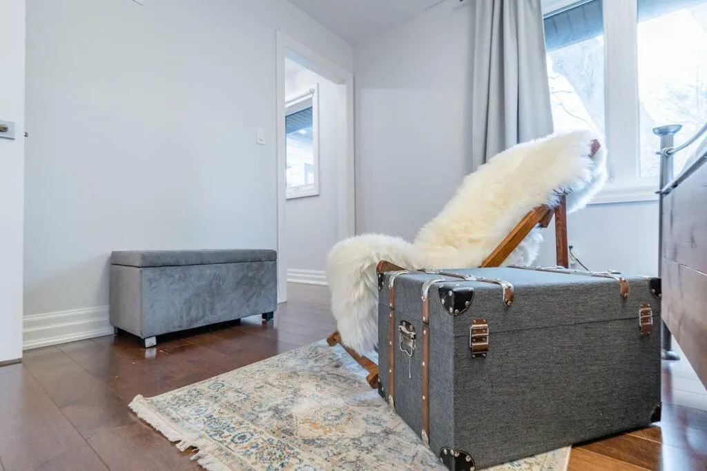 Luxurious and Spacious 4BR Home Near Downtown