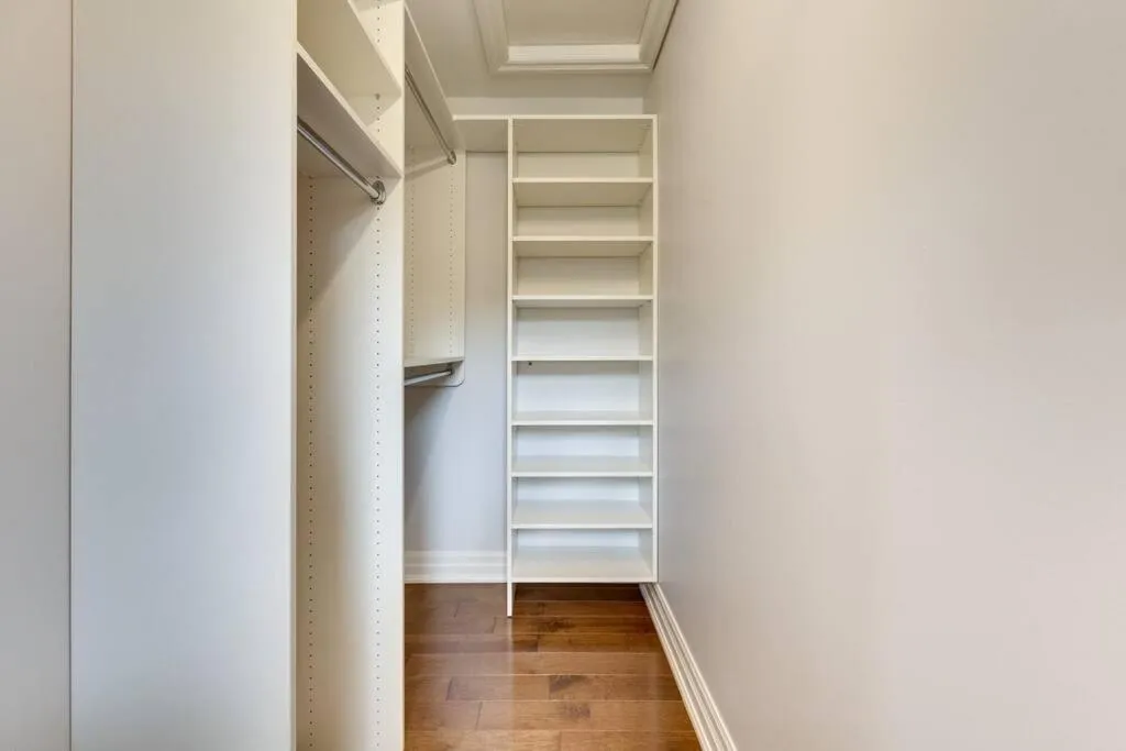 Luxurious and Spacious 4BR Home Near Downtown