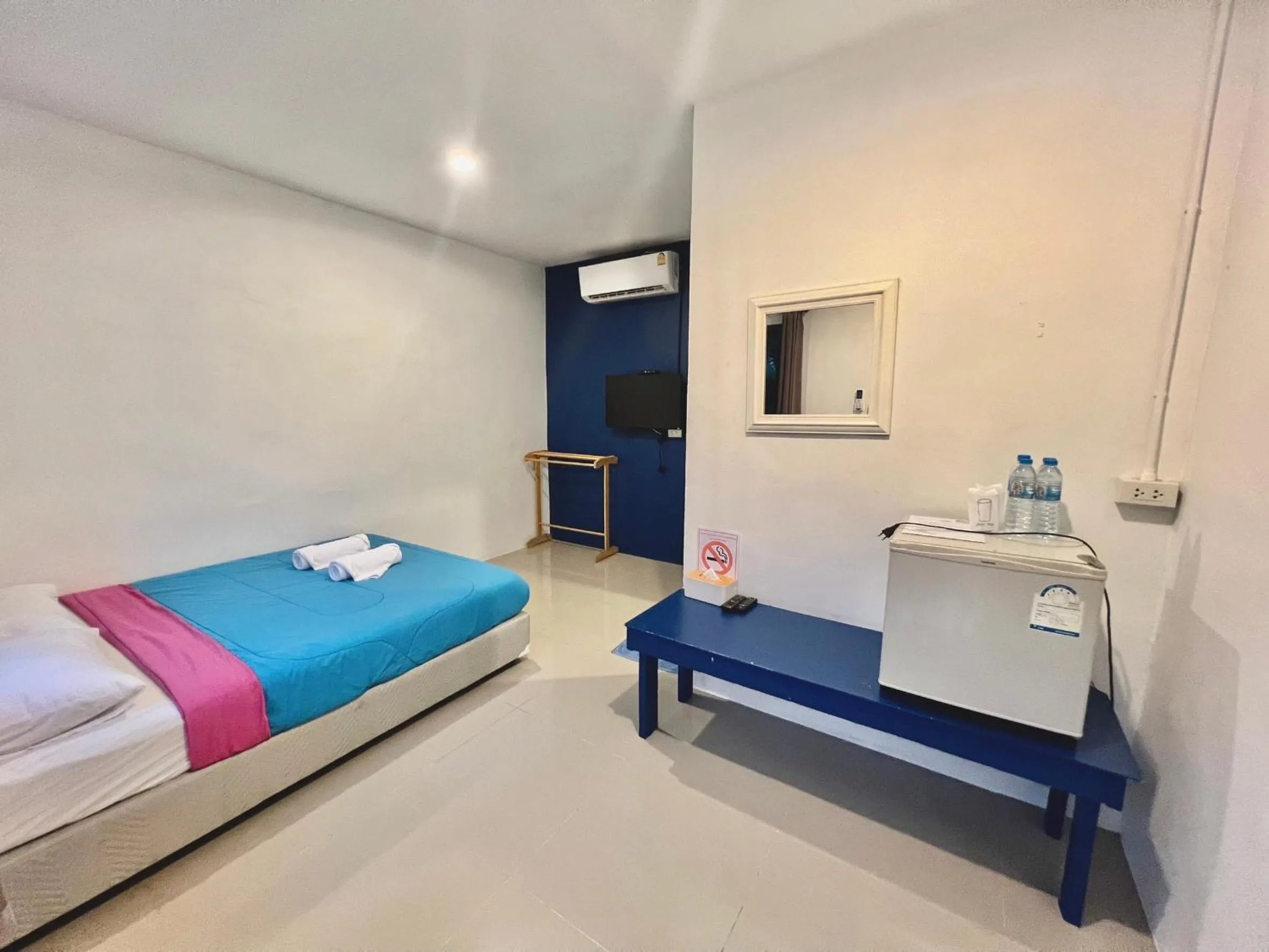 Bed in PHUPA BEACH Resort