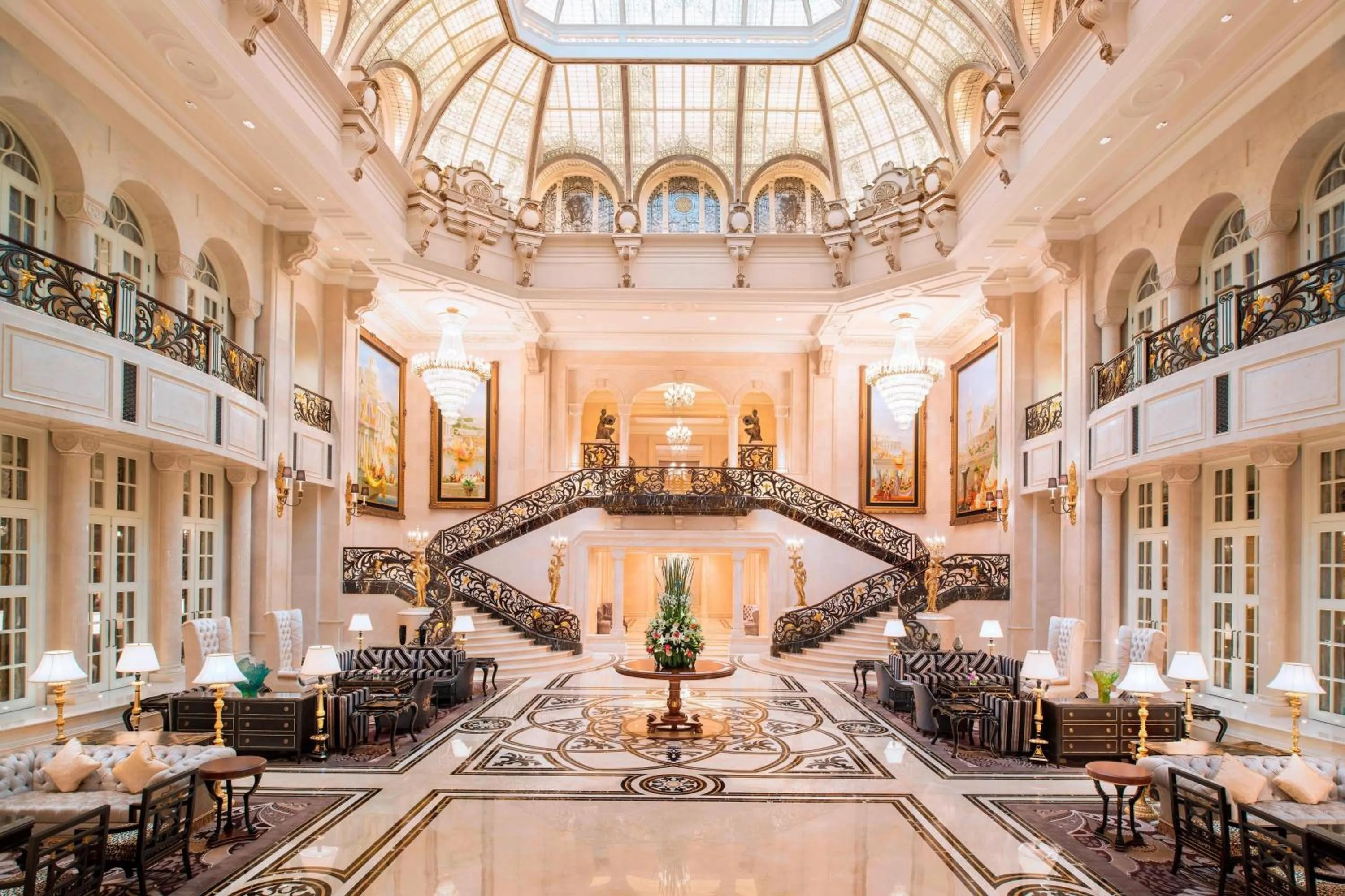 Lobby or reception in The Castle Hotel, a Luxury Collection Hotel, Dalian